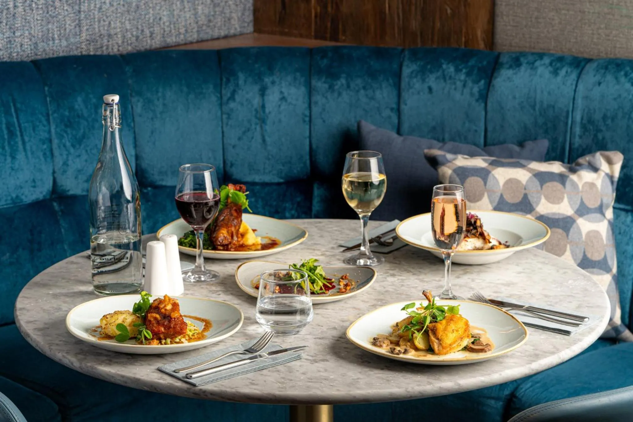 Restaurant/places to eat in voco Winchester Hotel & Spa by IHG