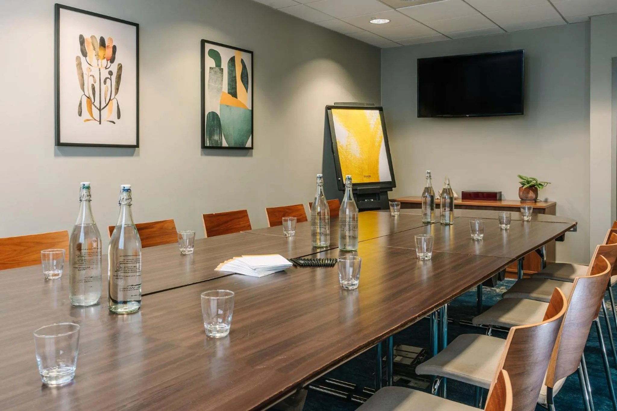 Meeting/conference room in voco Winchester Hotel & Spa by IHG