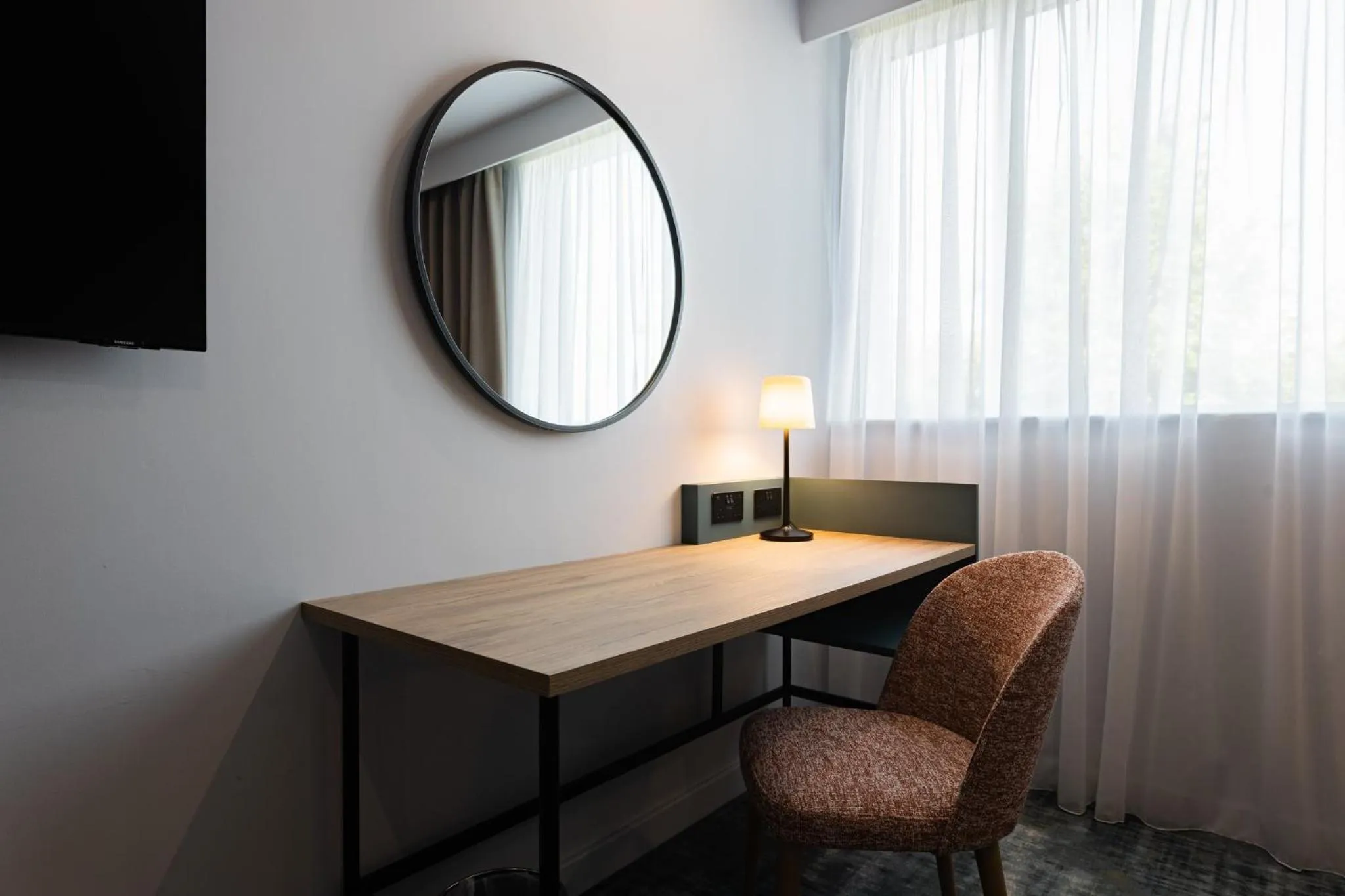 Photo of the whole room in voco Winchester Hotel & Spa by IHG