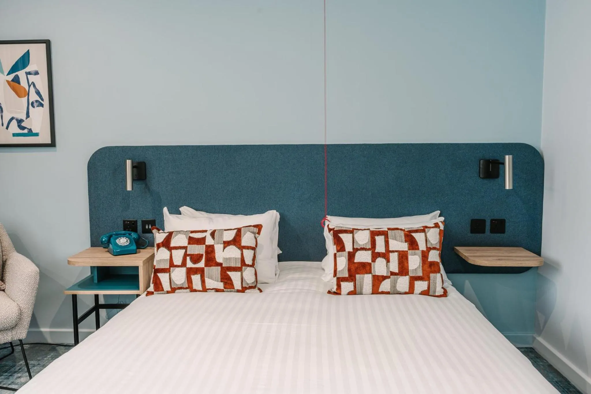 Photo of the whole room, Bed in voco Winchester Hotel & Spa by IHG