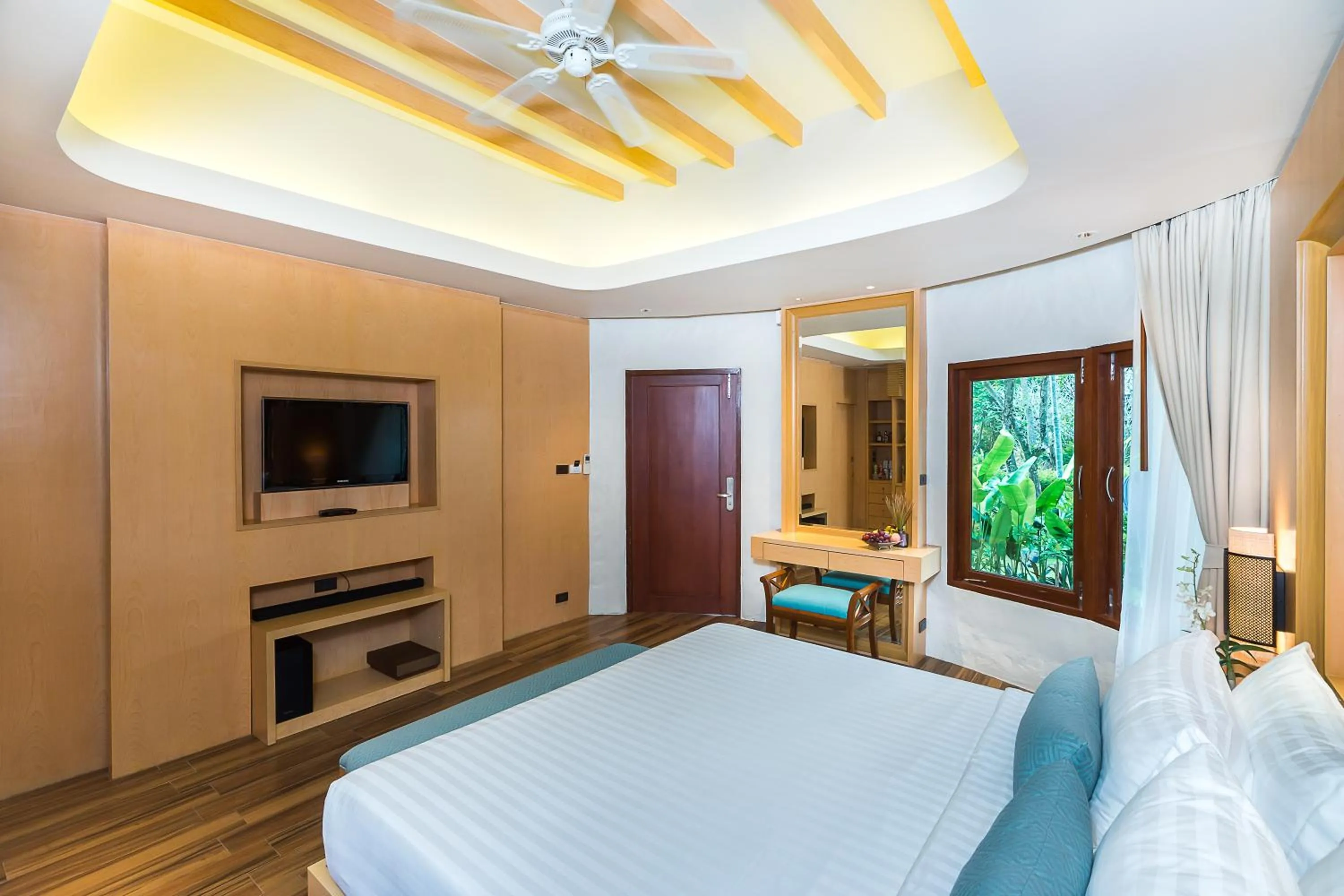 Bedroom, Bed in Sea Sand Sun Resort and Villas - SHA Plus
