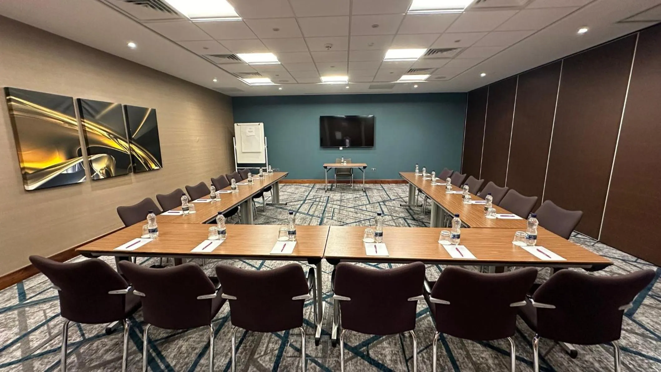 Meeting/conference room in Crowne Plaza Reading
