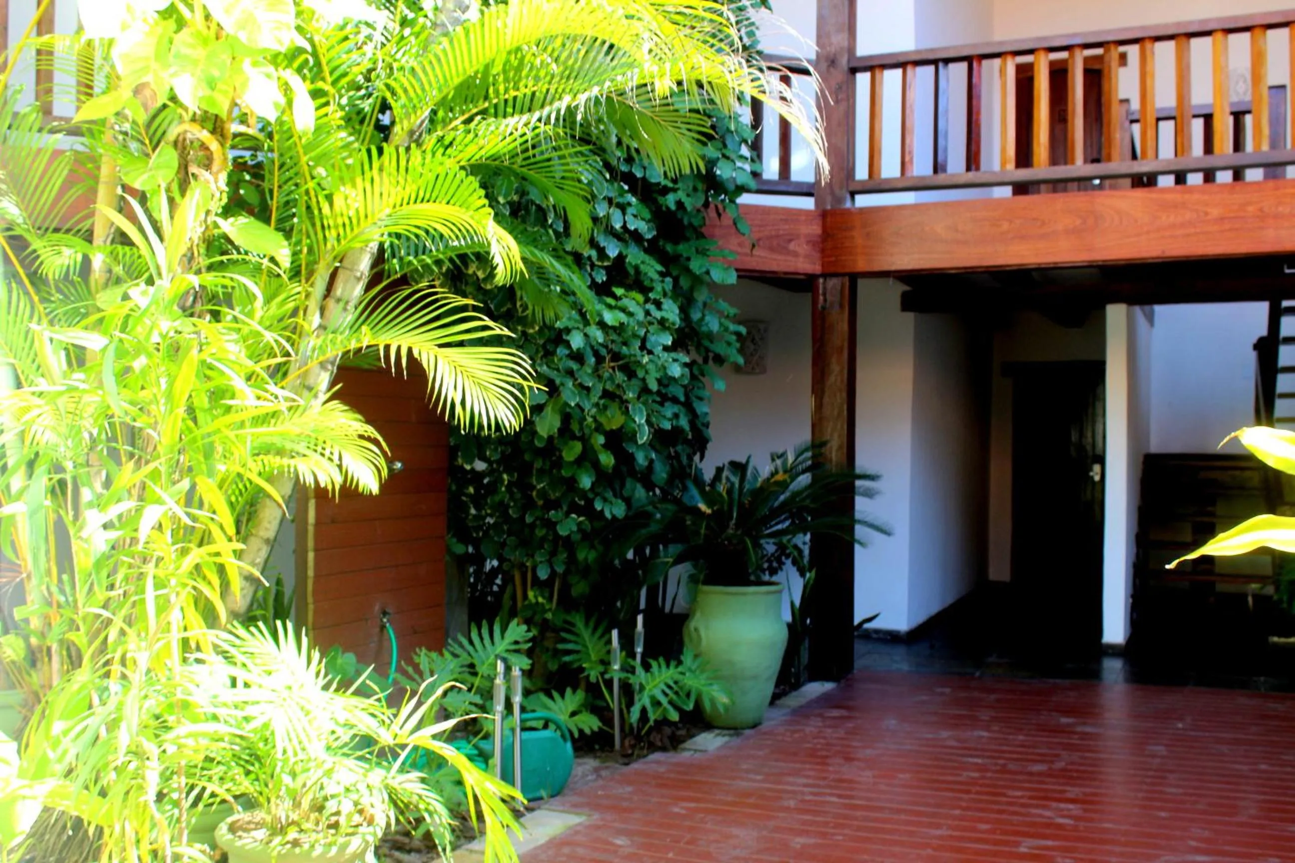 Other in Rede Andrade Galeão