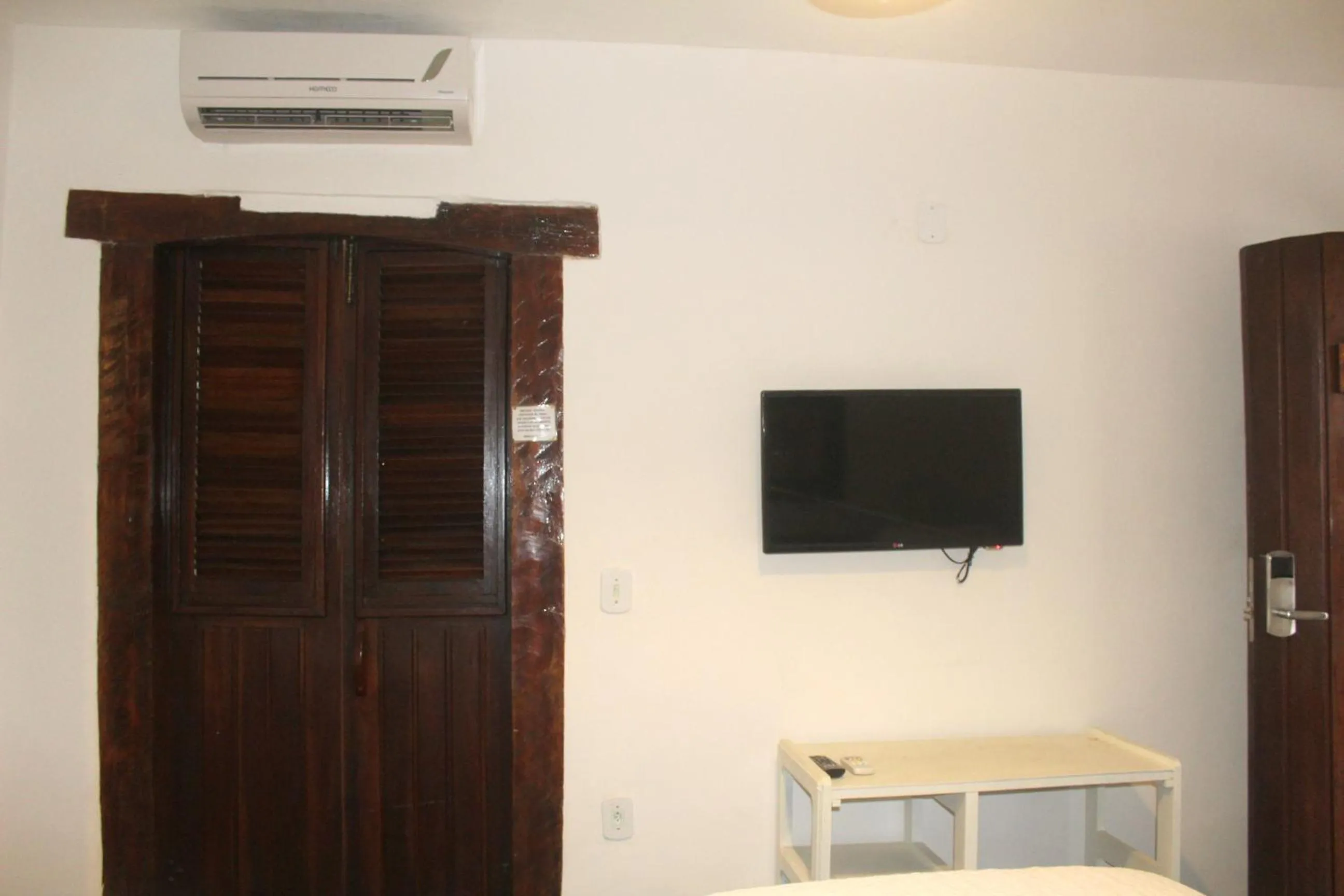 Other in Rede Andrade Galeão