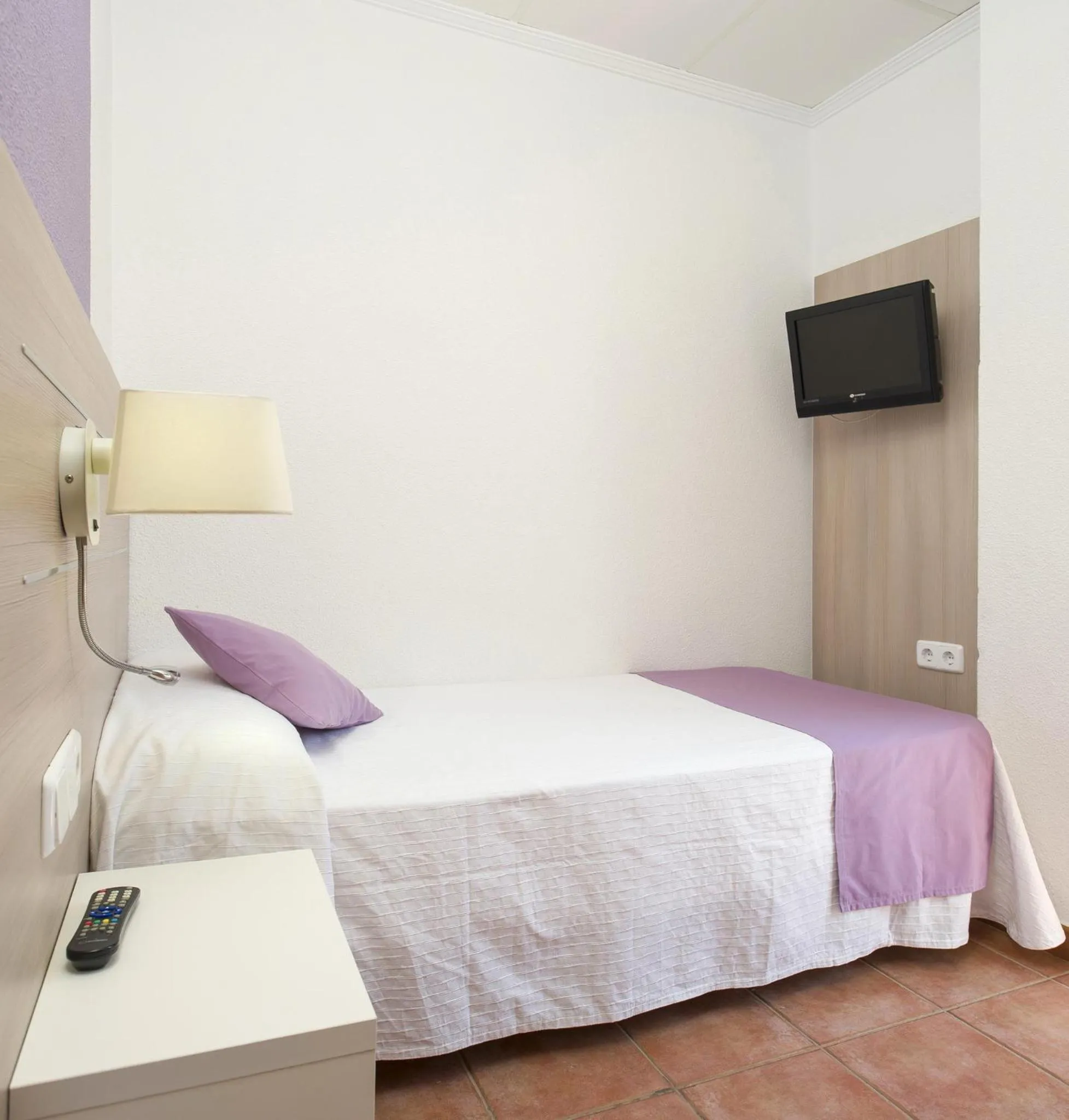 Bed in Hostal Adelino