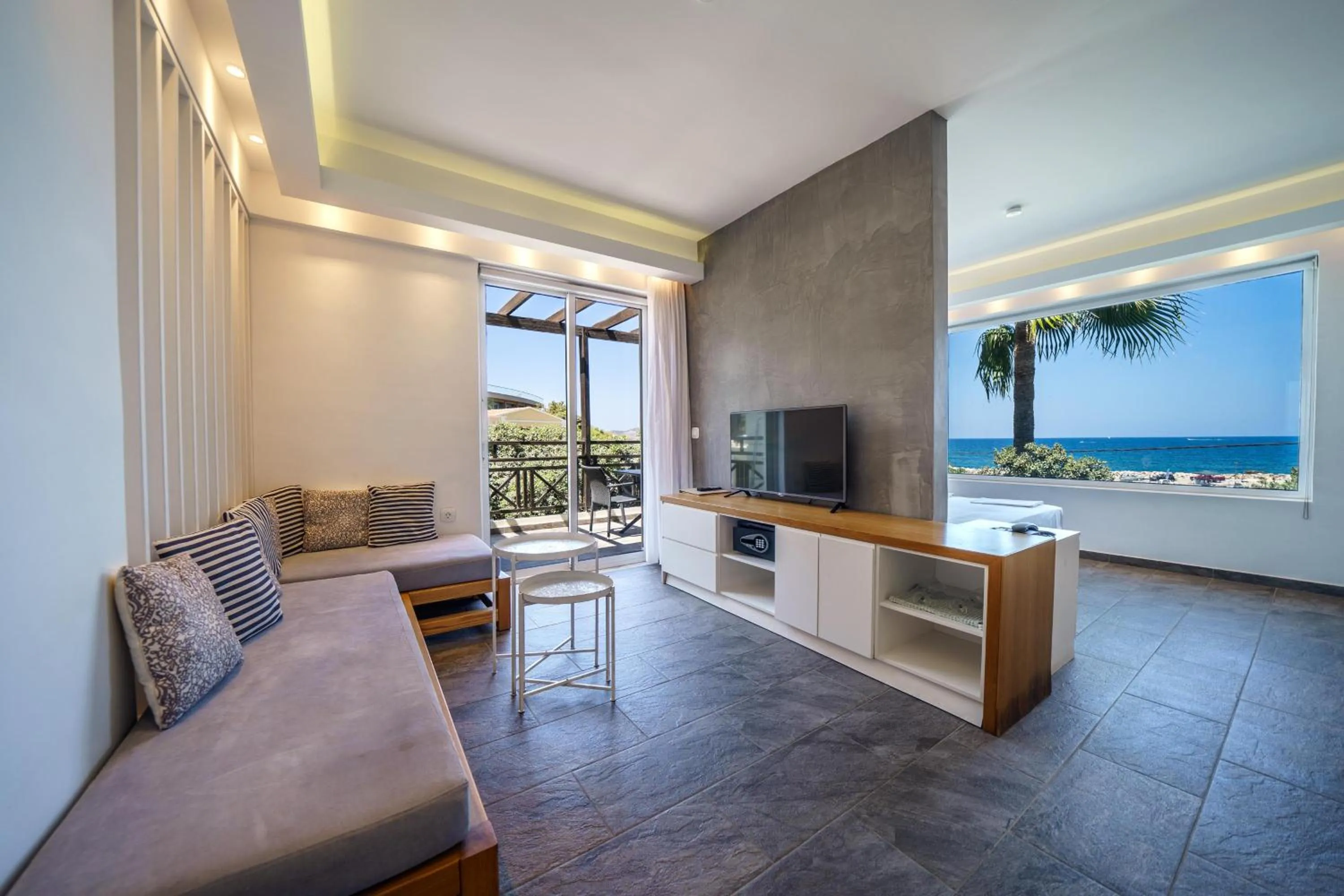 Porto Kalamaki Hotel