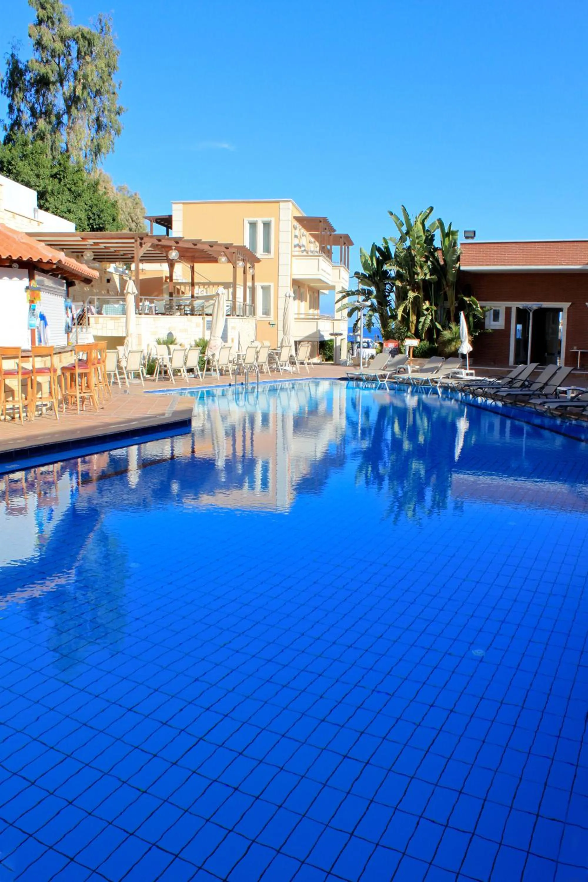 Facade/entrance in Porto Kalamaki Hotel