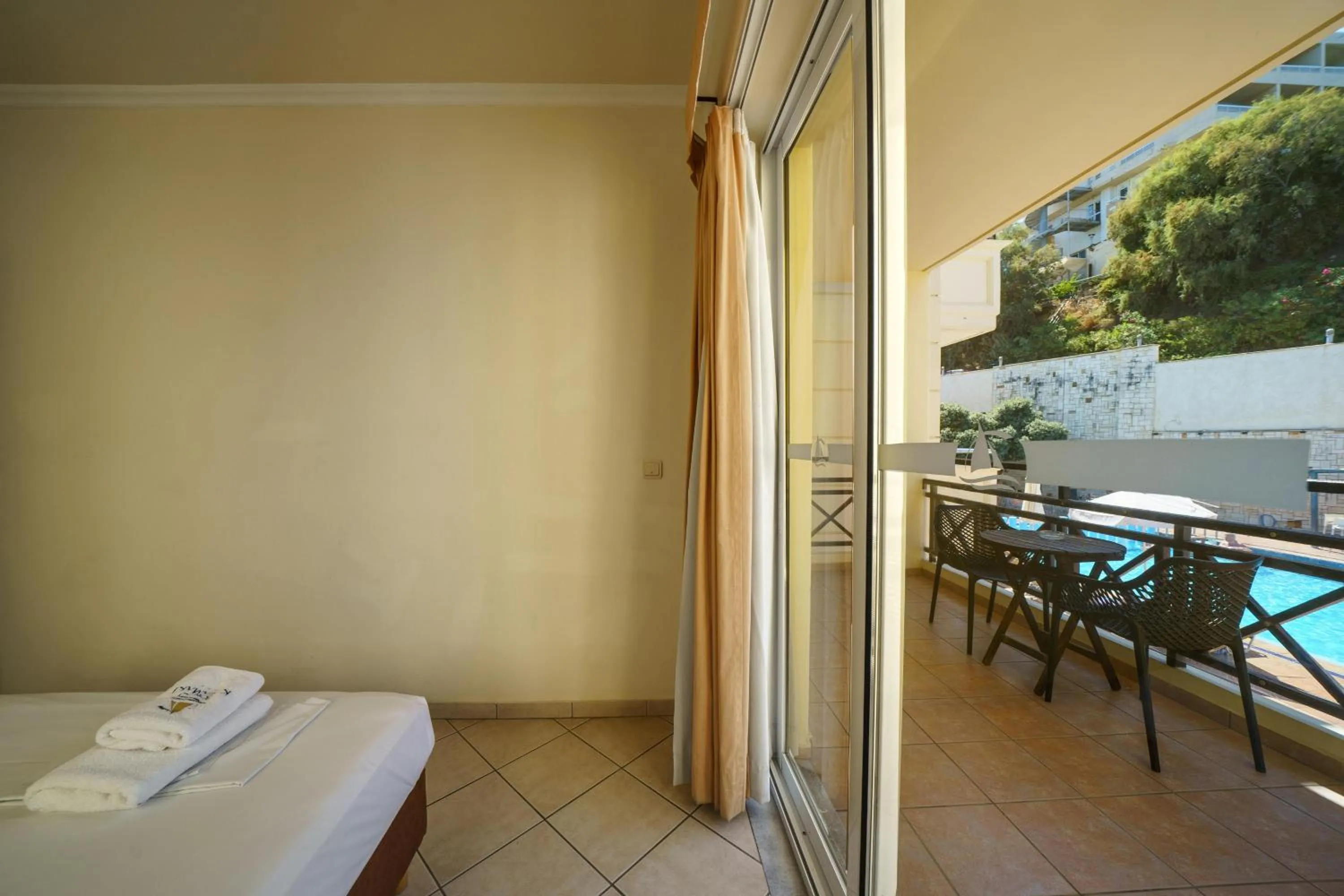 Porto Kalamaki Hotel