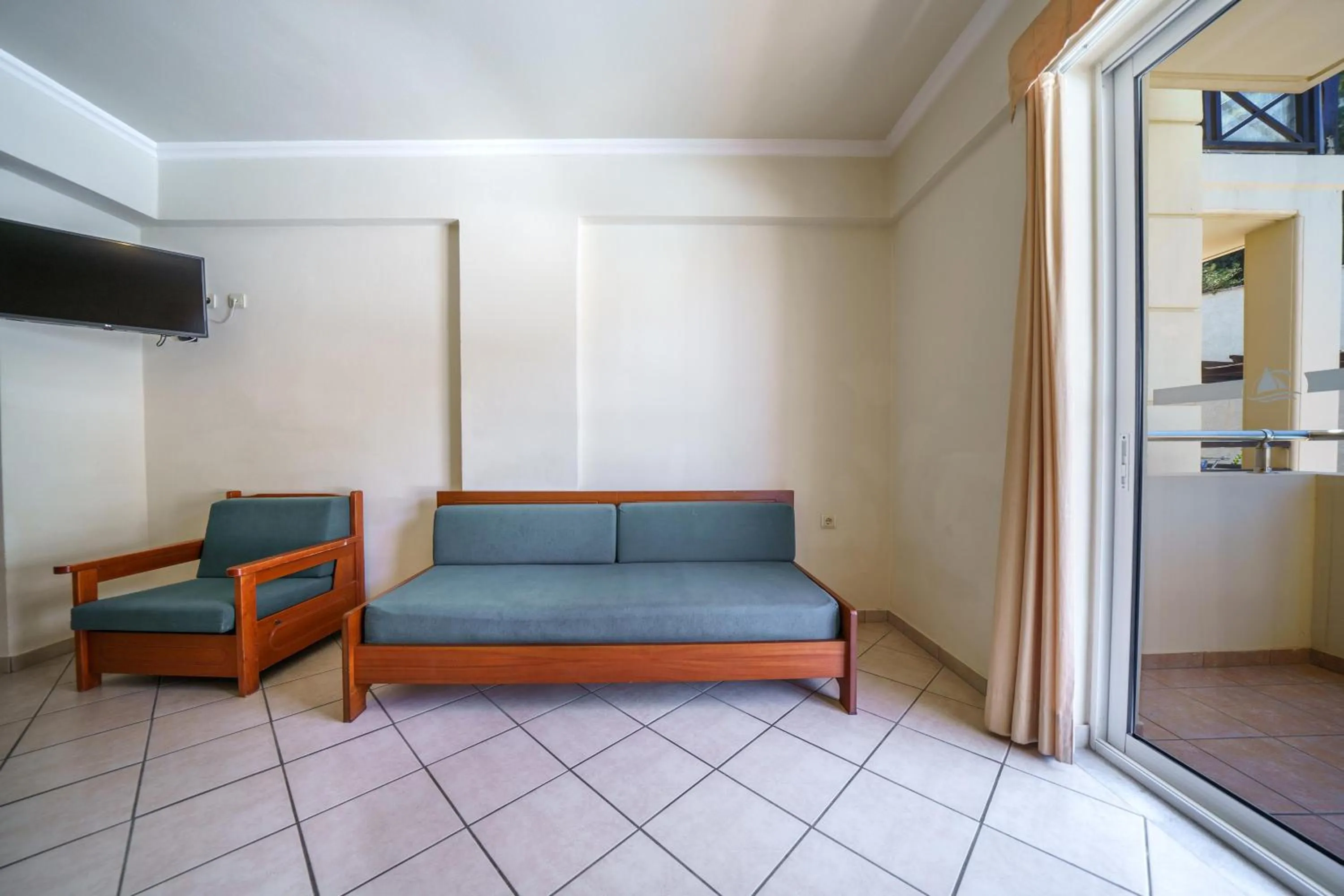 Porto Kalamaki Hotel