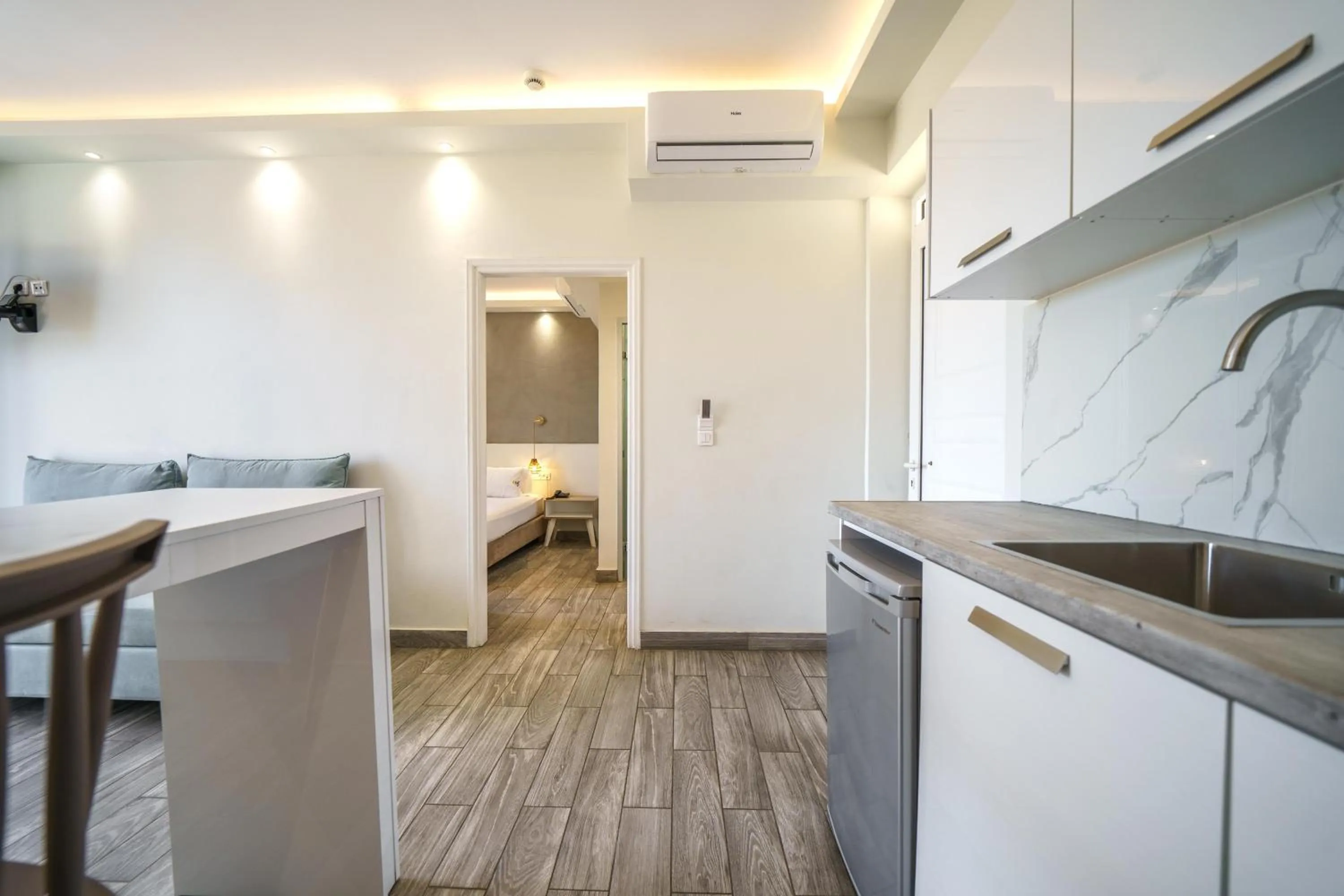 Porto Kalamaki Hotel