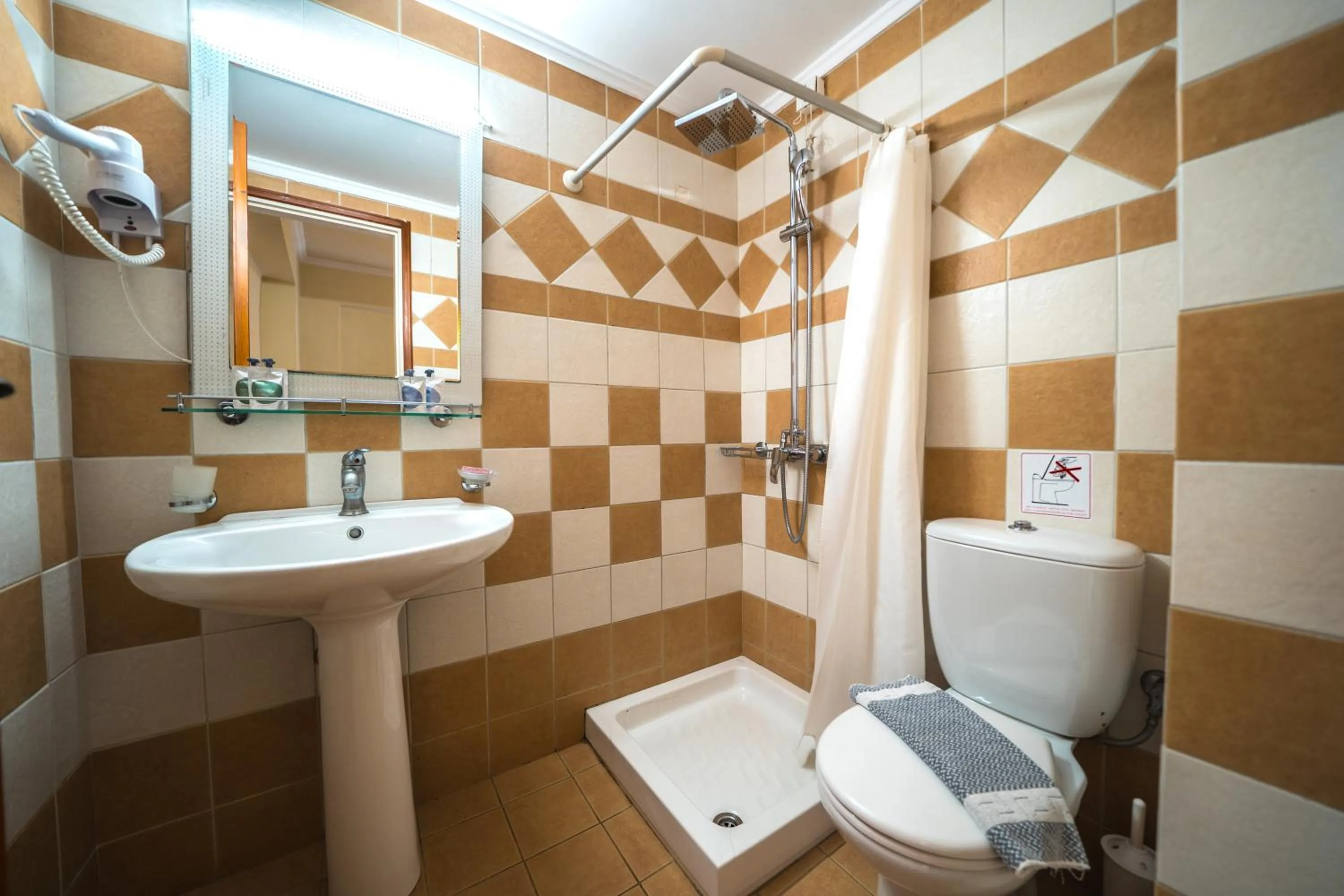 Bathroom in Porto Kalamaki Hotel