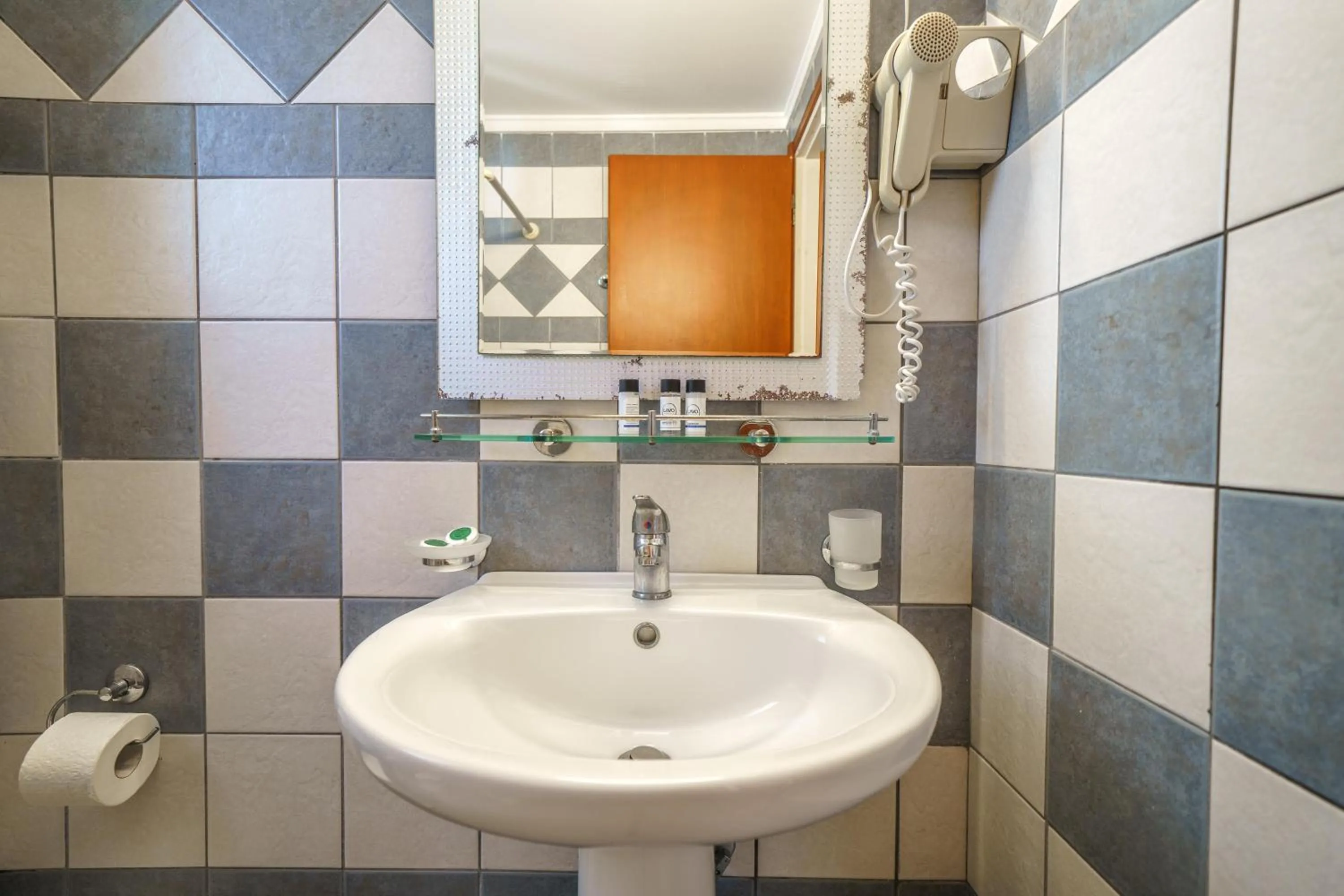 Porto Kalamaki Hotel