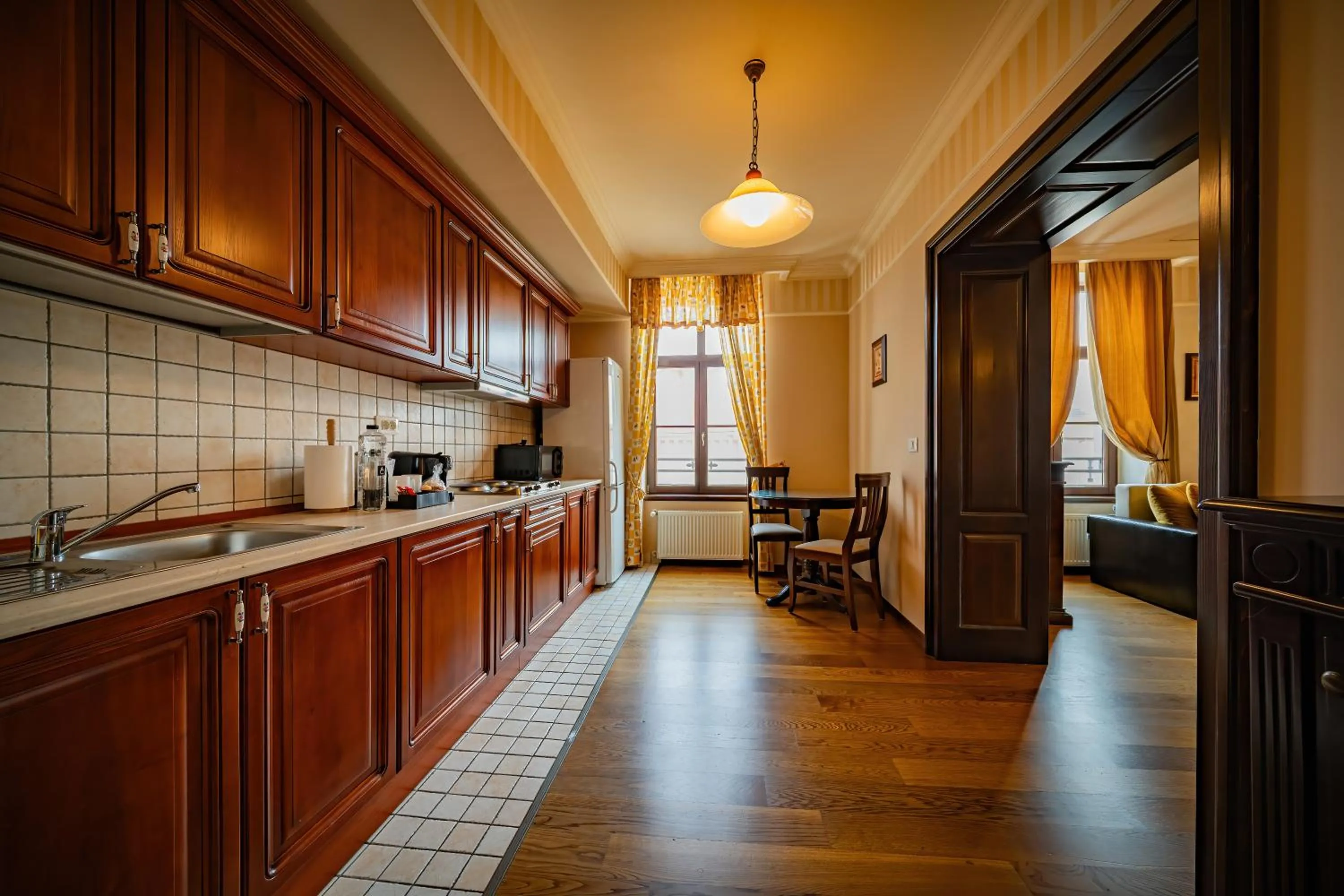 Kitchen or kitchenette in Aparthotel Iosefin Residence