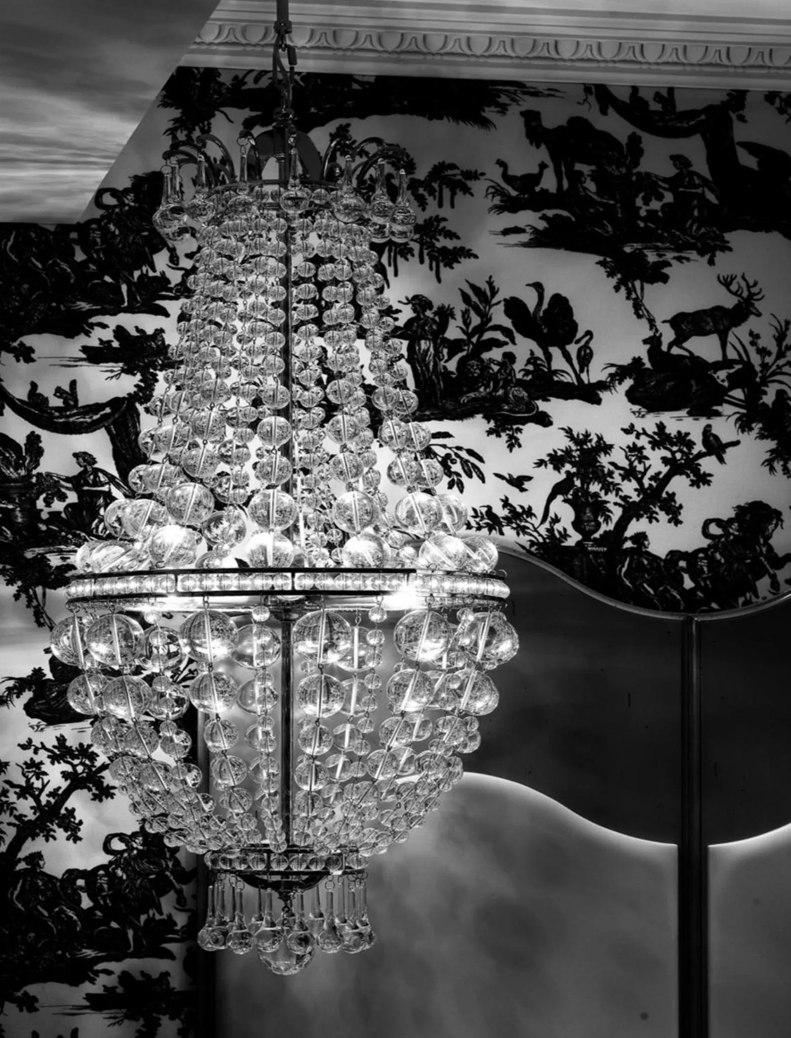 Decorative detail in La Maison Favart