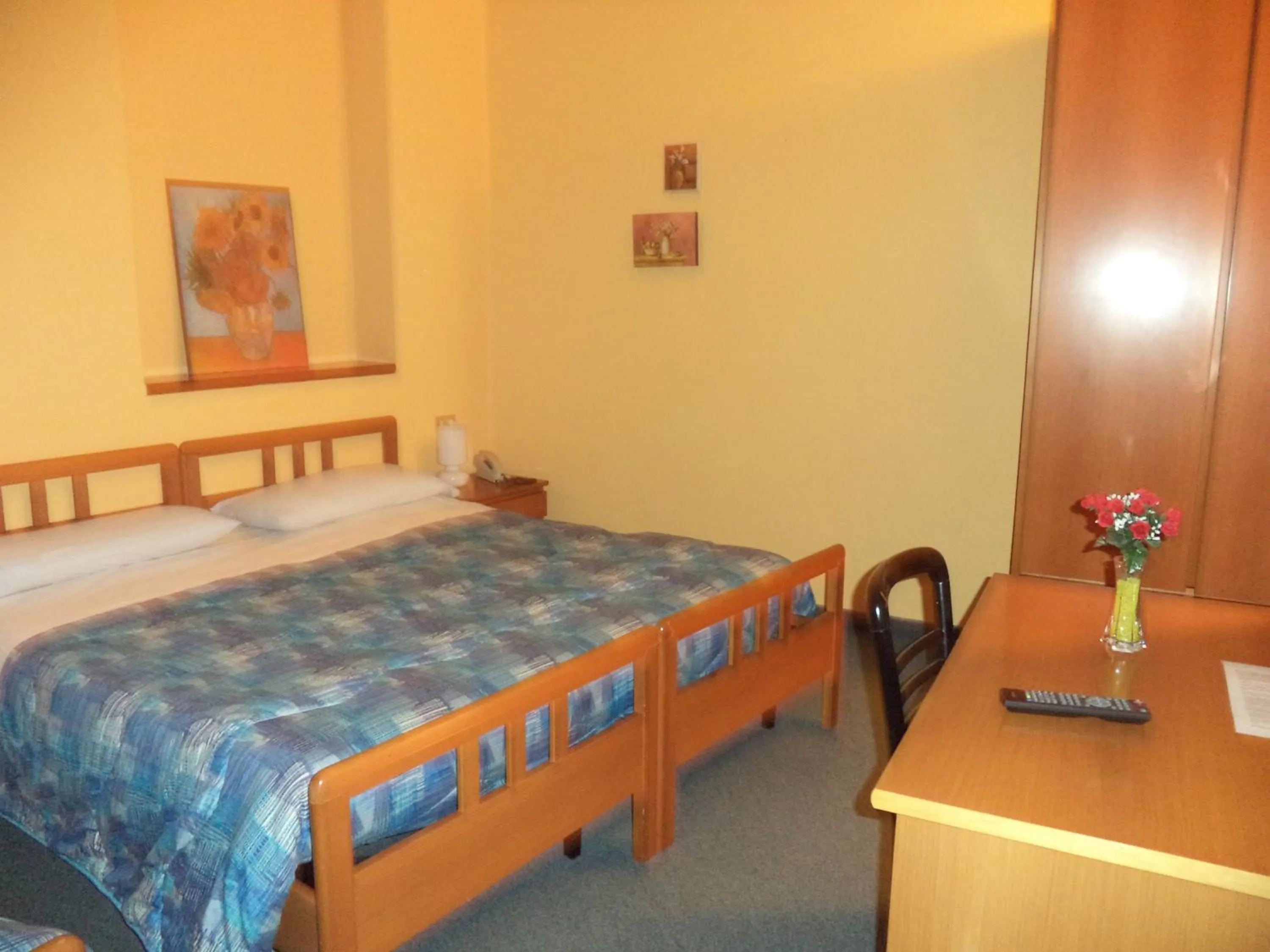 Photo of the whole room, Bed in Hotel Il Nibbio