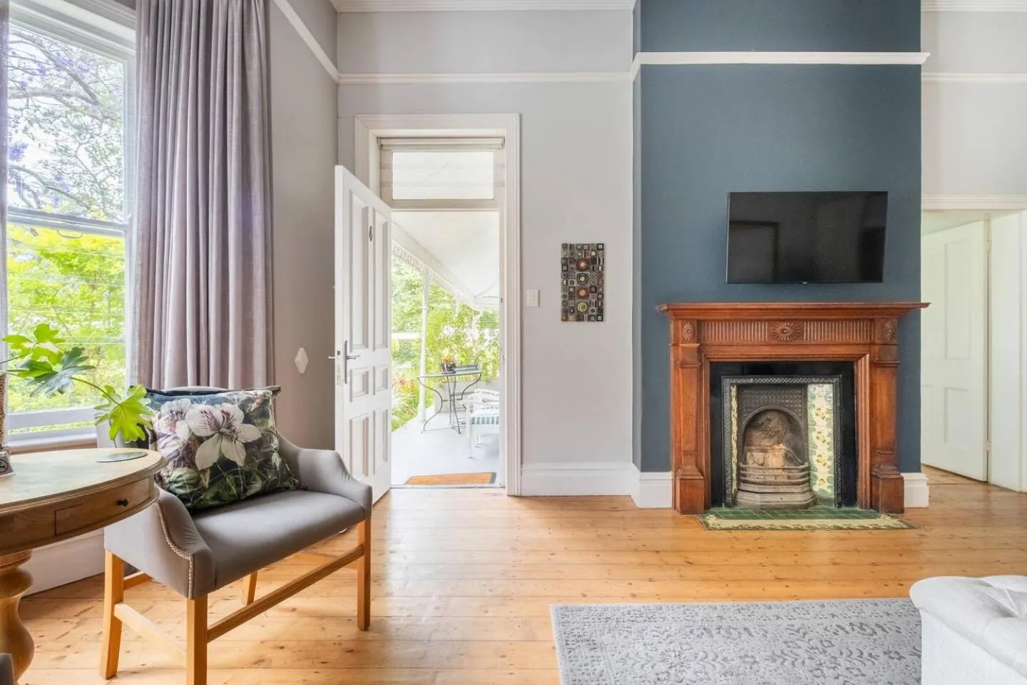 TV and multimedia in Bonne Esperance Boutique Guest House