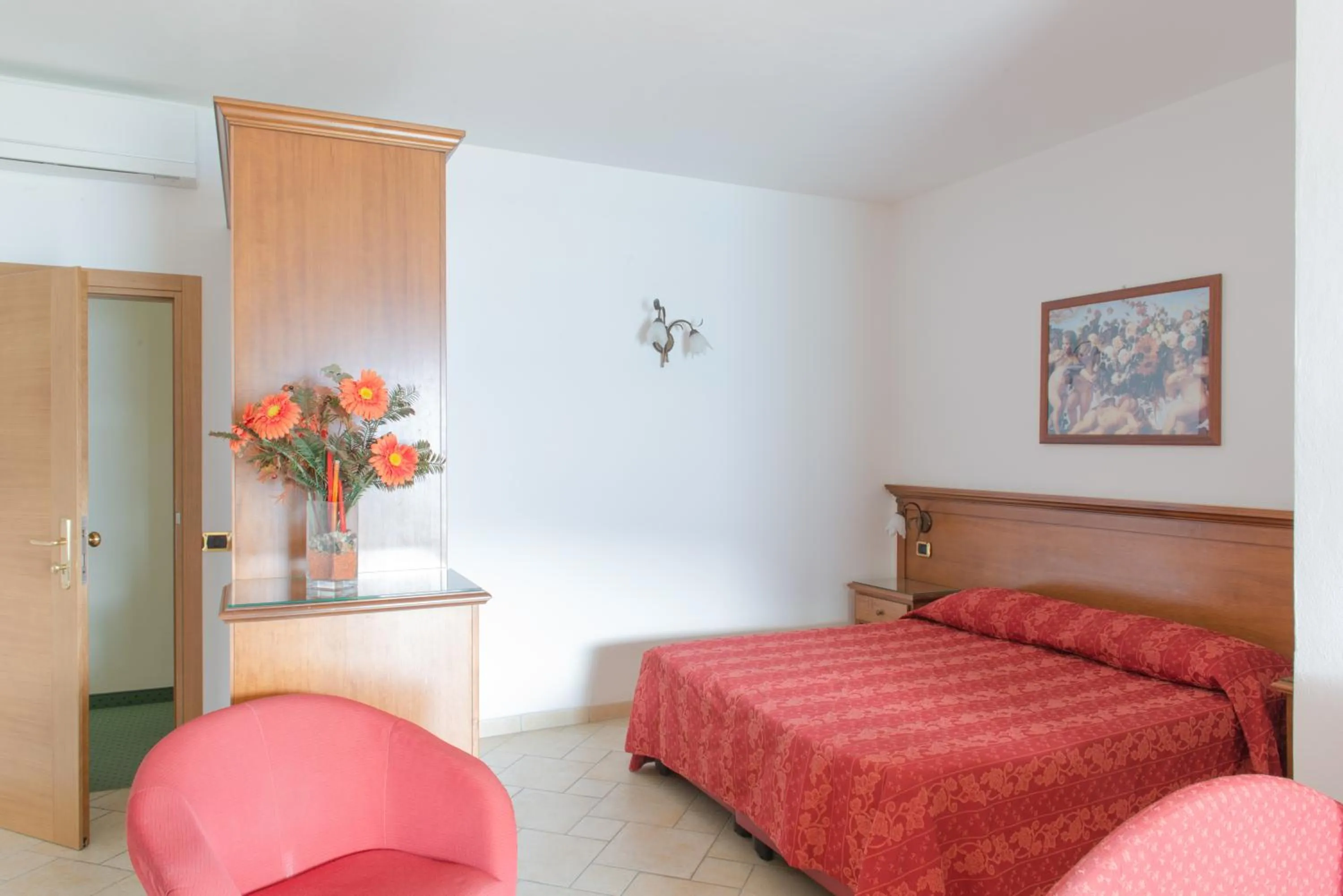 Bed in Village Hotel Lucia