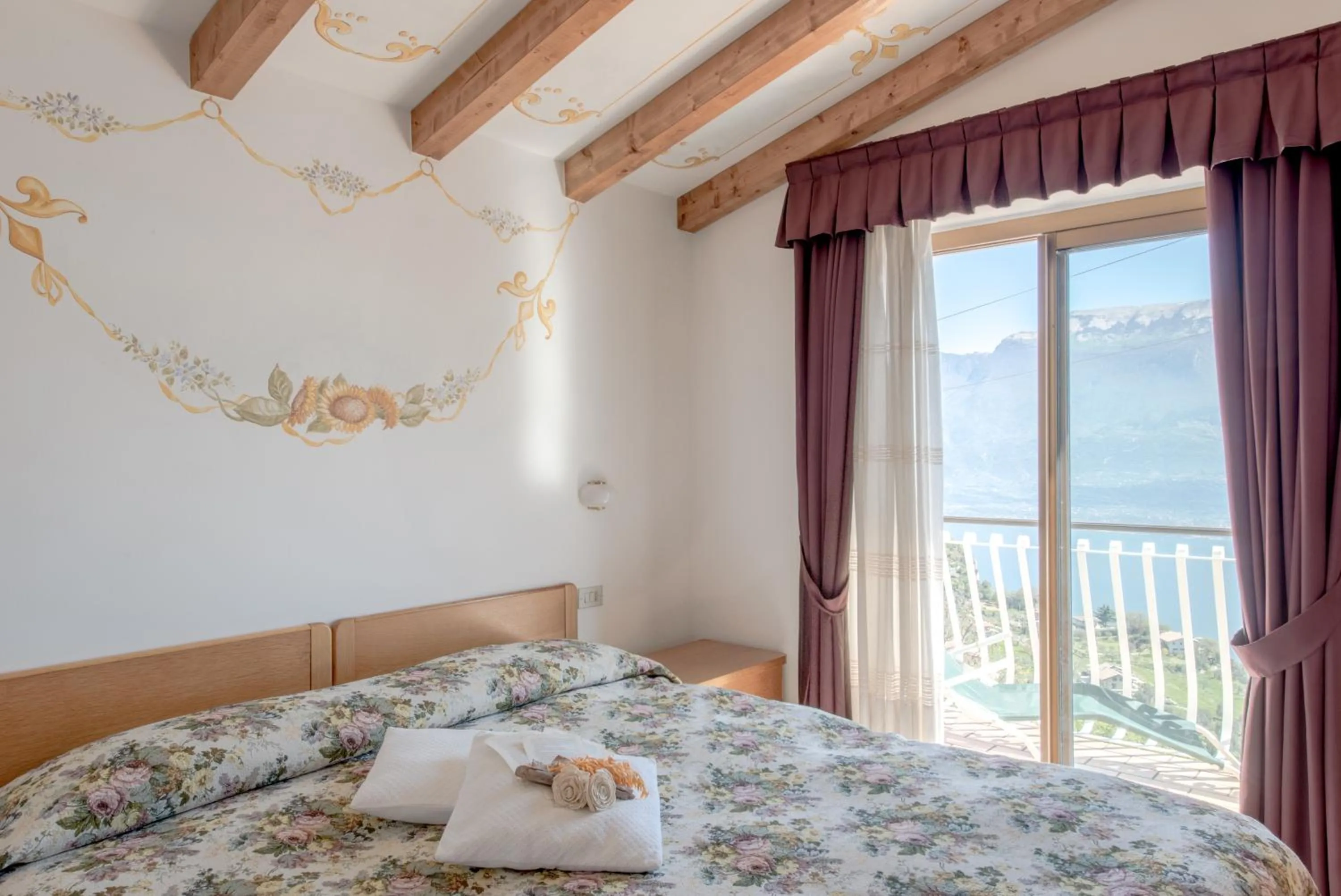 Bed in Village Hotel Lucia