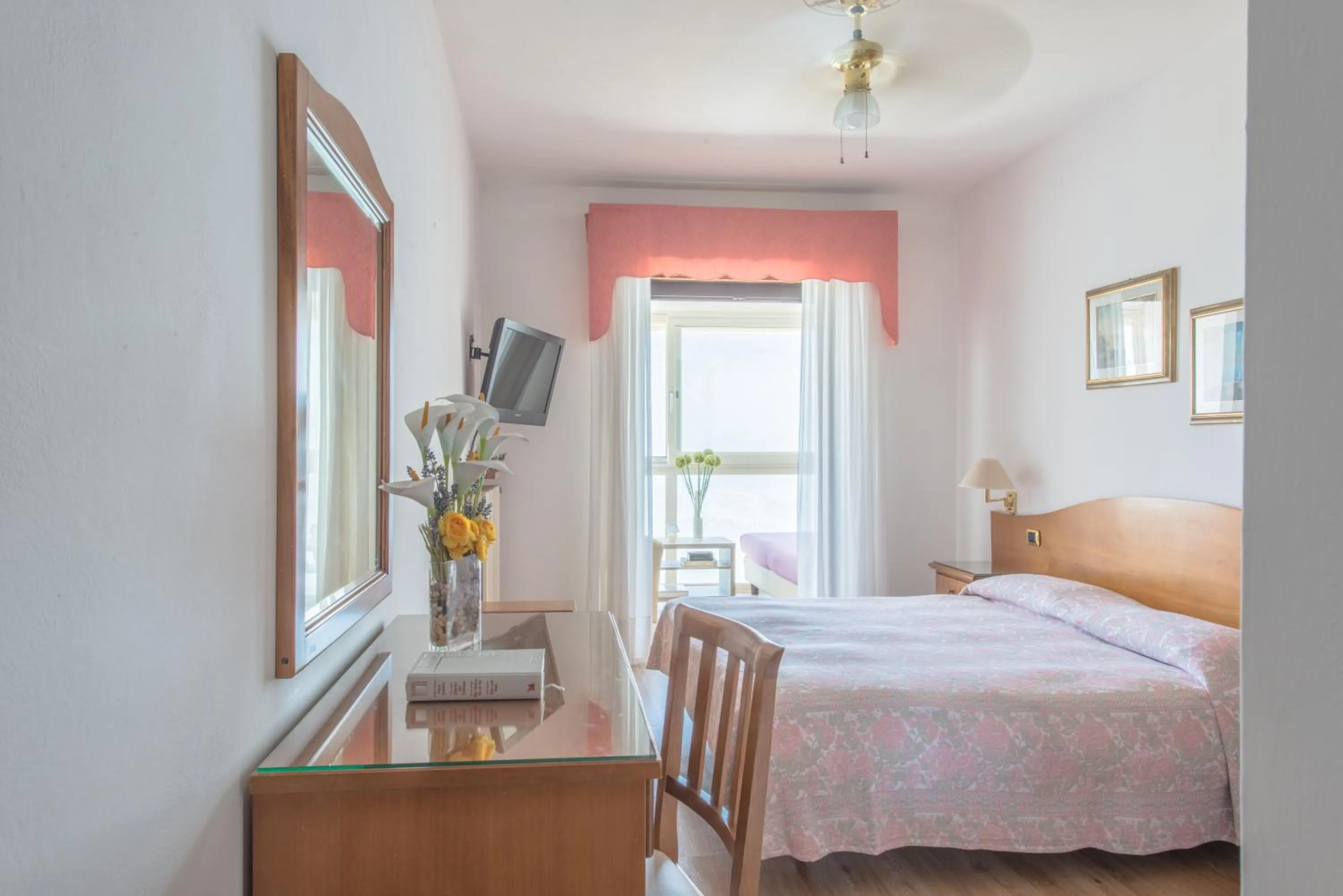 Bed in Village Hotel Lucia