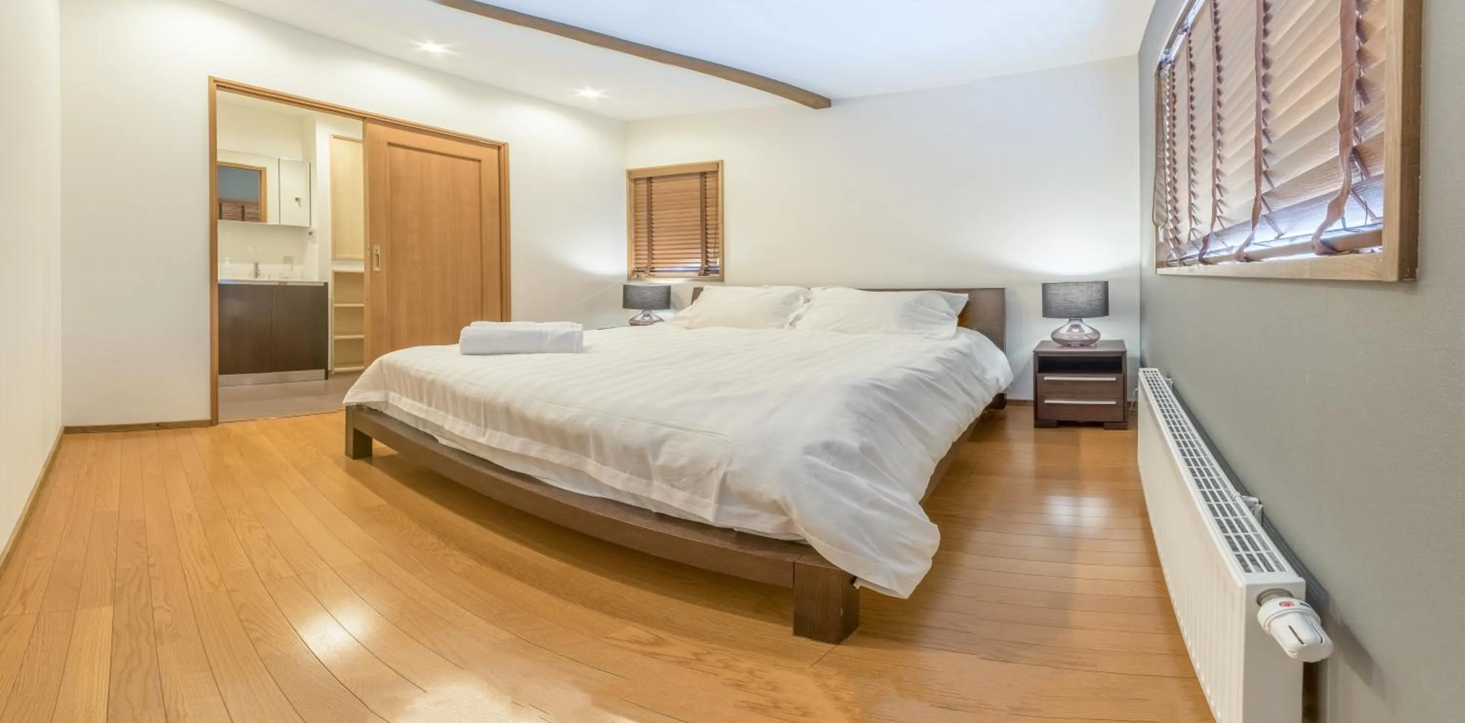 Bedroom, Bed in Kiseki