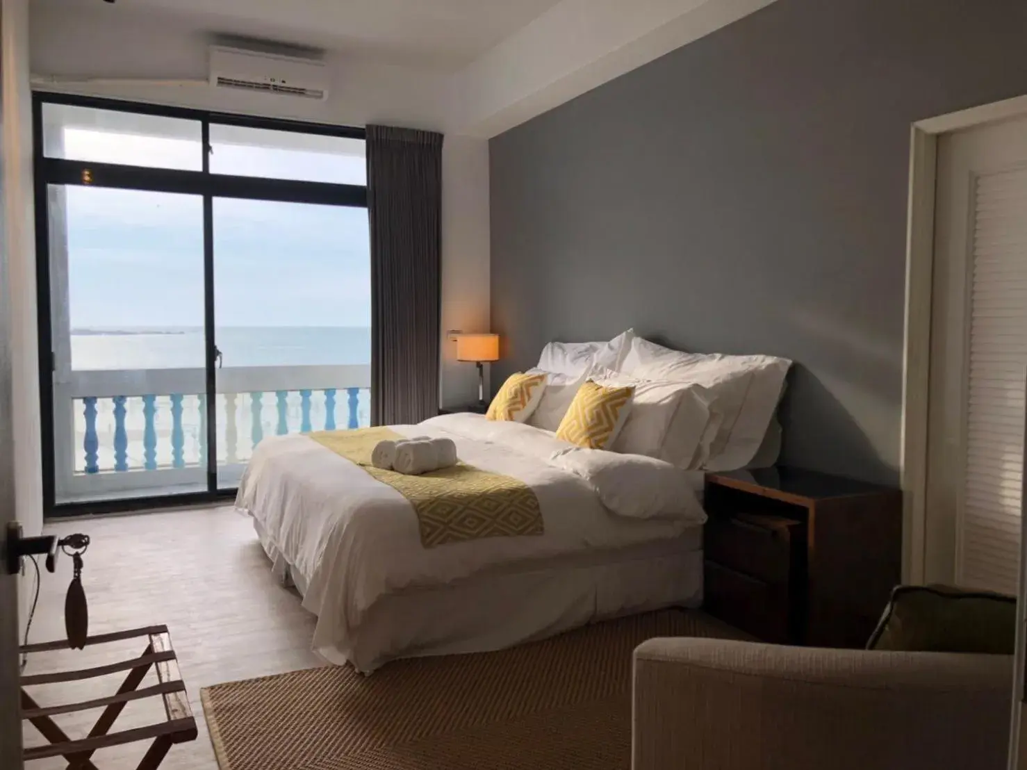 Deluxe Double Room with Balcony and Sea View in Chill Chill House Deluxe Double Room with Balcony and Sea View in Chill Chill House