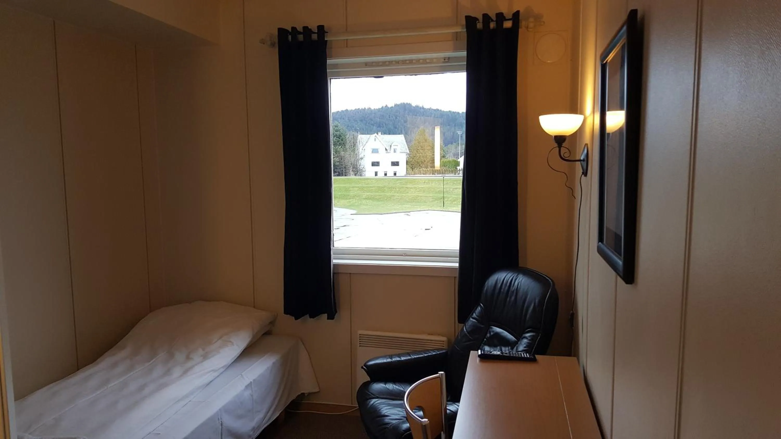 Day, Bed in Skeisvang Gjestgiveri