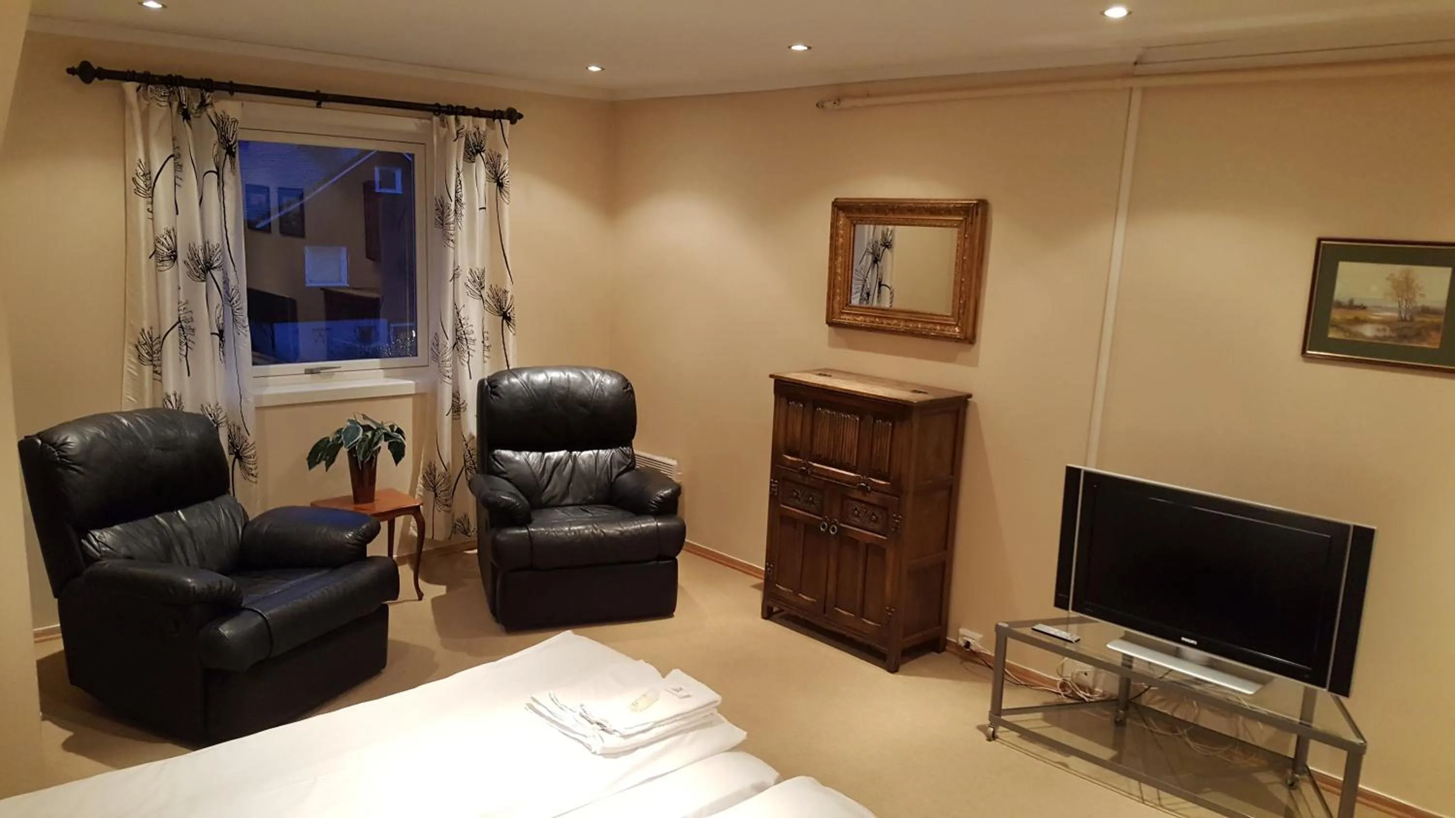 Bed in Skeisvang Gjestgiveri