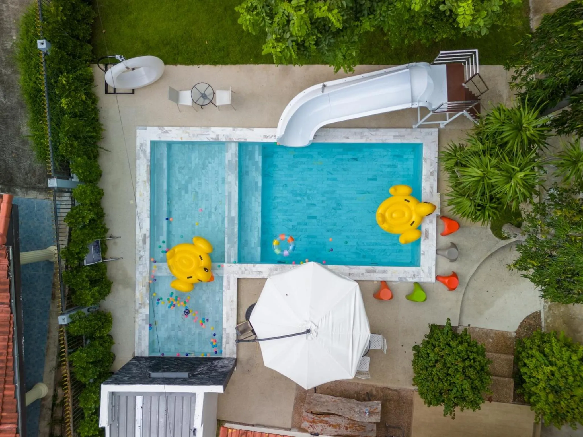 Swimming pool in Villa Navin Premiere Pool Villa