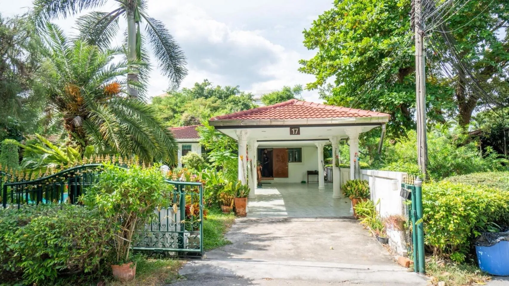 Garden in Villa Navin Premiere Pool Villa