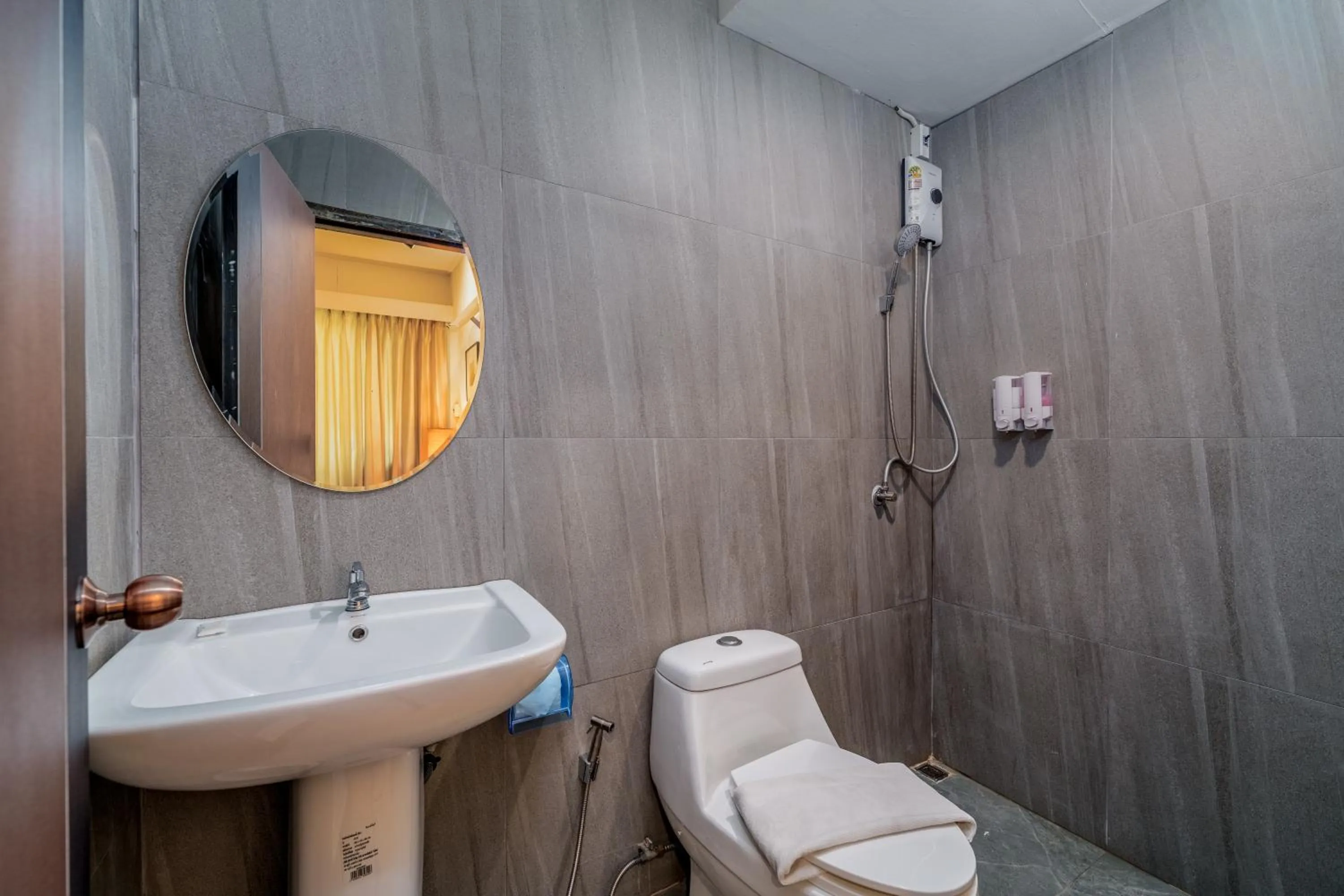 Shower in Villa Navin Premiere Pool Villa