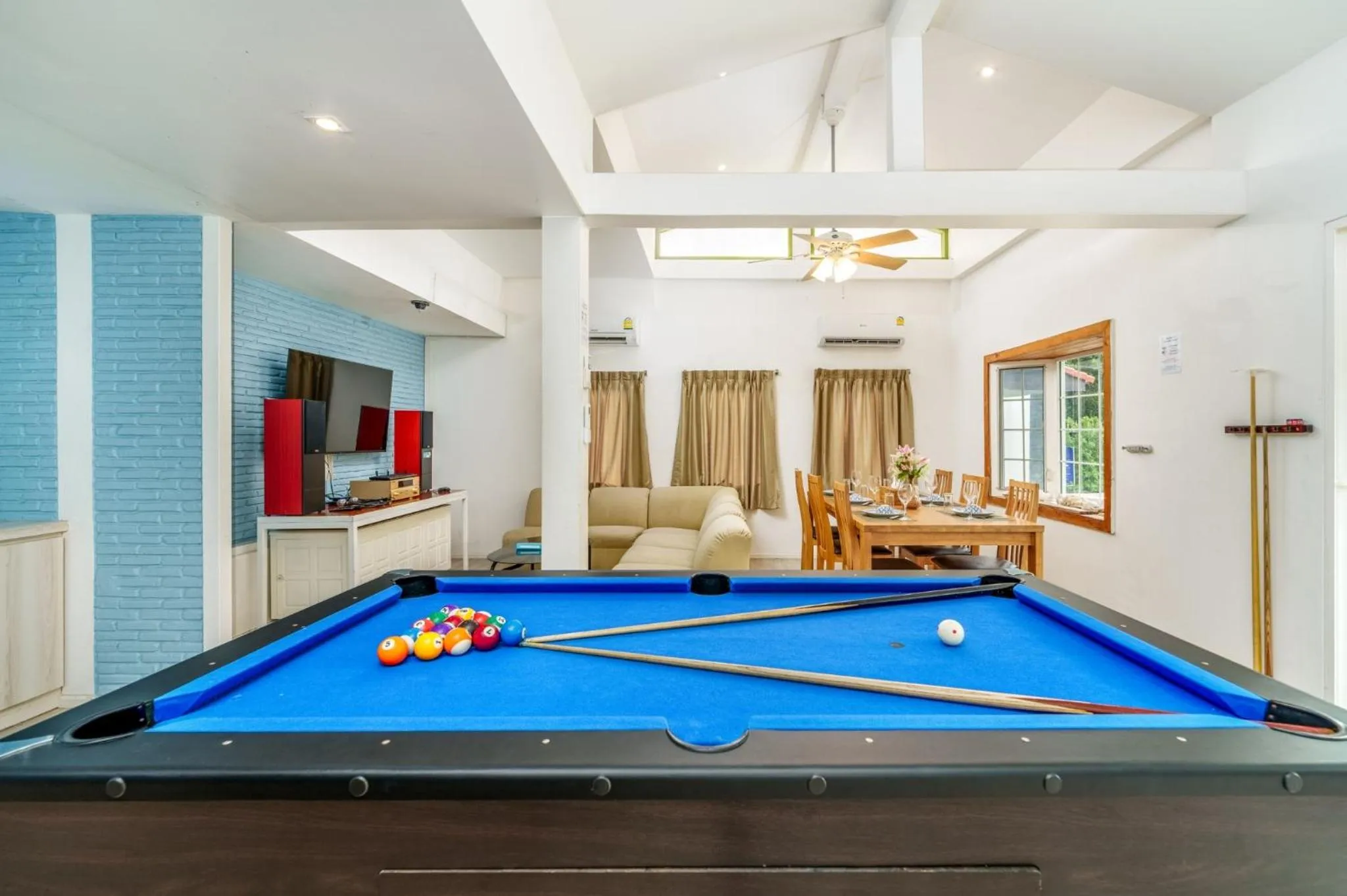 Billiard in Villa Navin Premiere Pool Villa