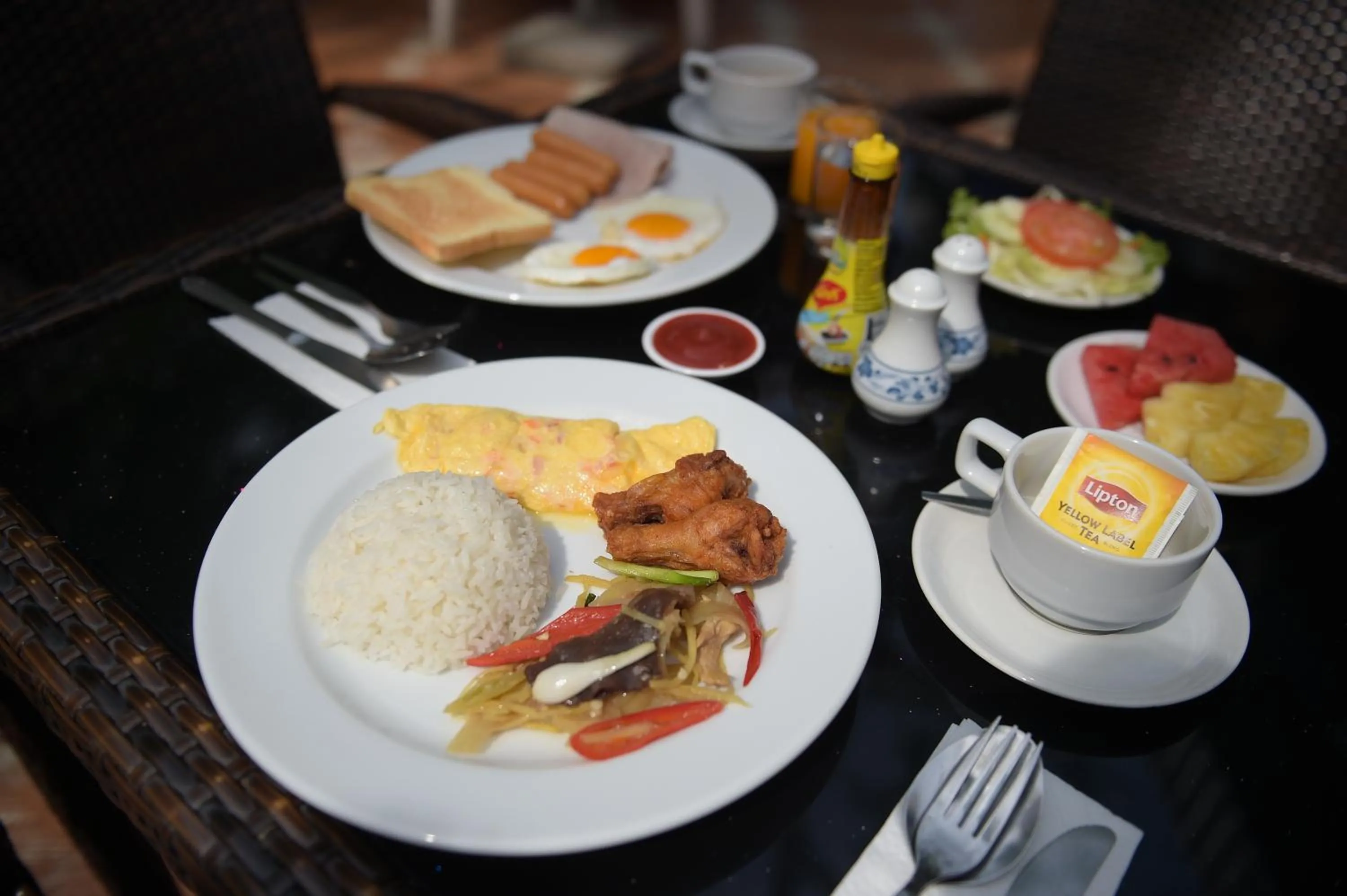 Restaurant/places to eat in Villa Navin Premiere Pool Villa