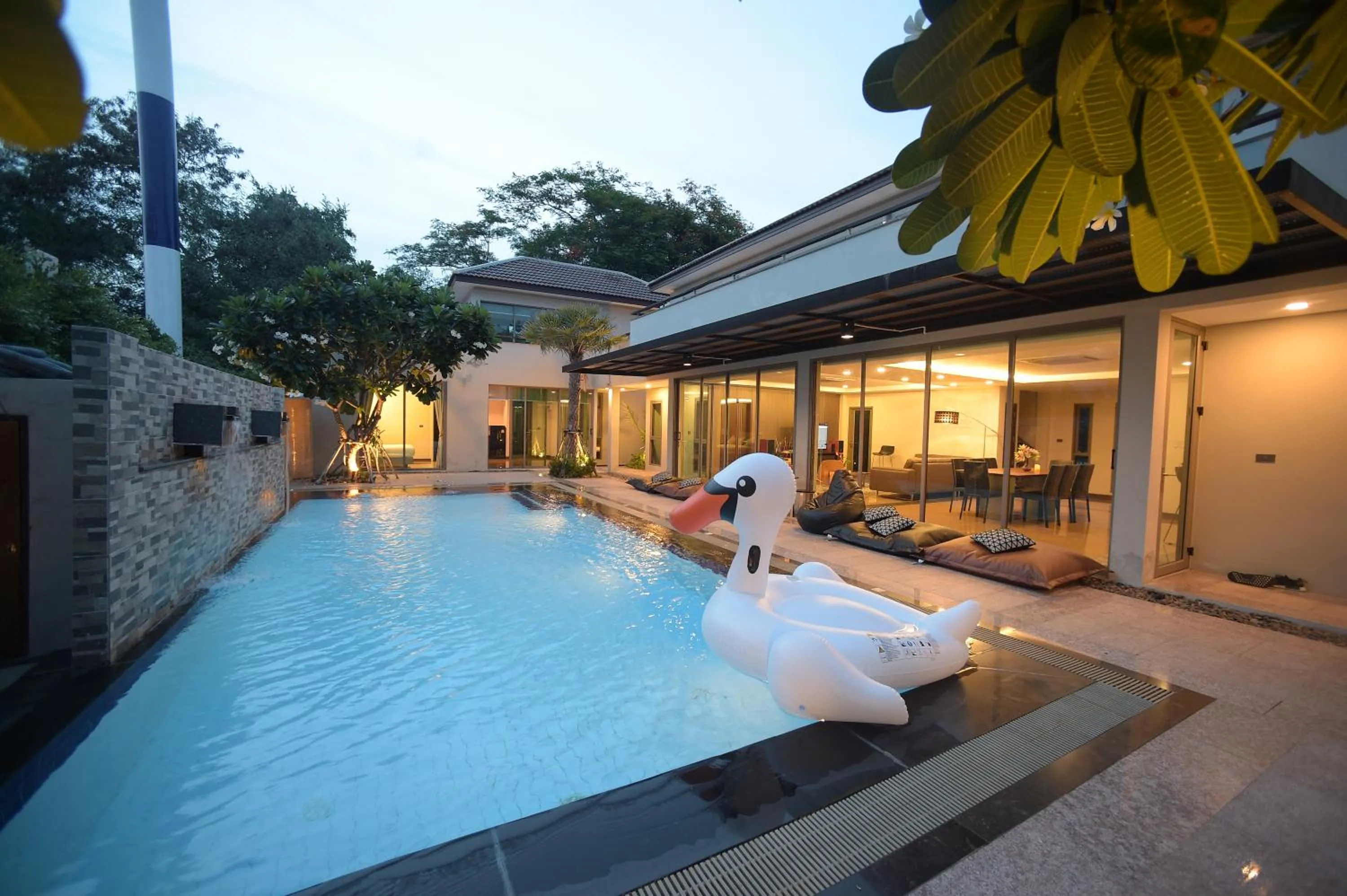 Swimming pool in Villa Navin Premiere Pool Villa
