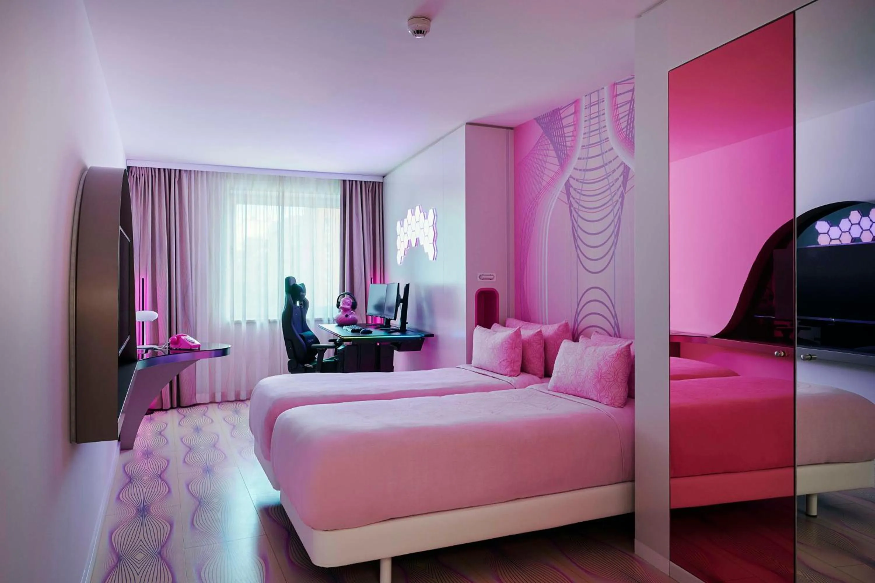 Bedroom, Bed in nhow Berlin