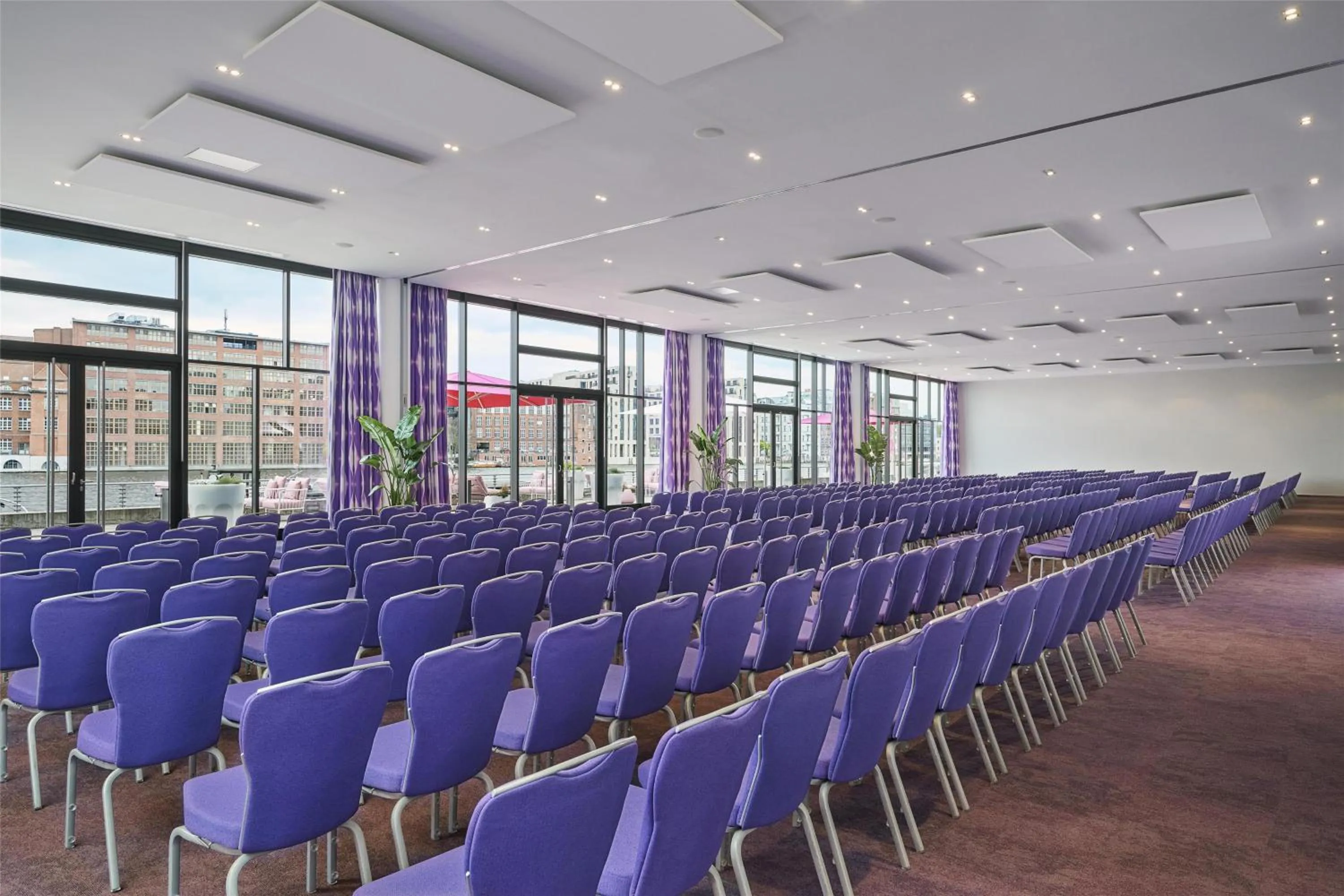 Property building in nhow Berlin