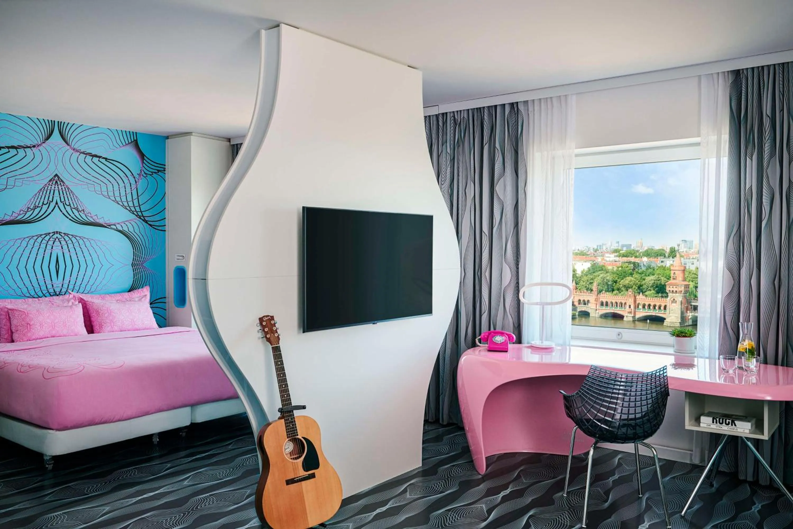 Bedroom, Bed in nhow Berlin