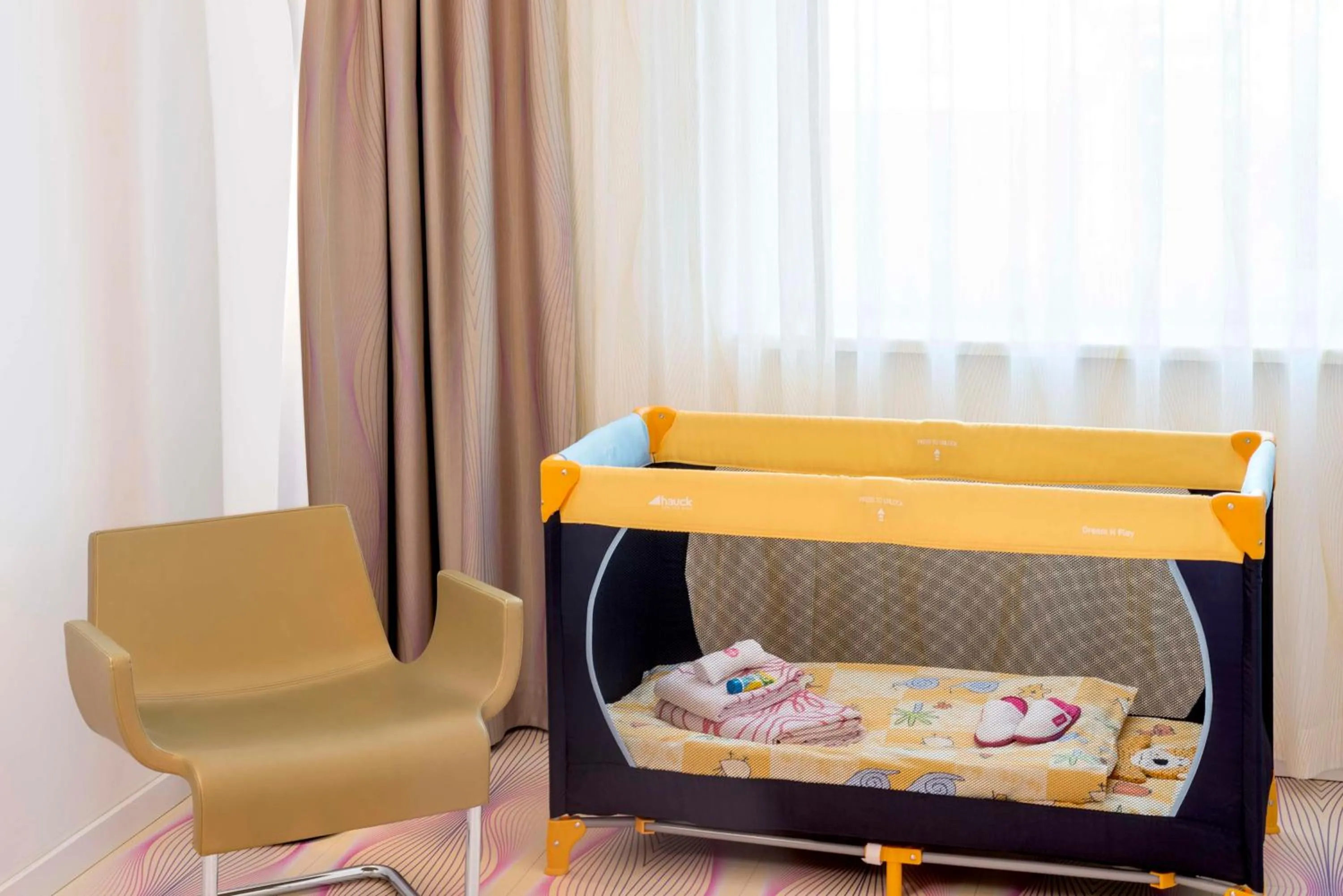 Bedroom in nhow Berlin