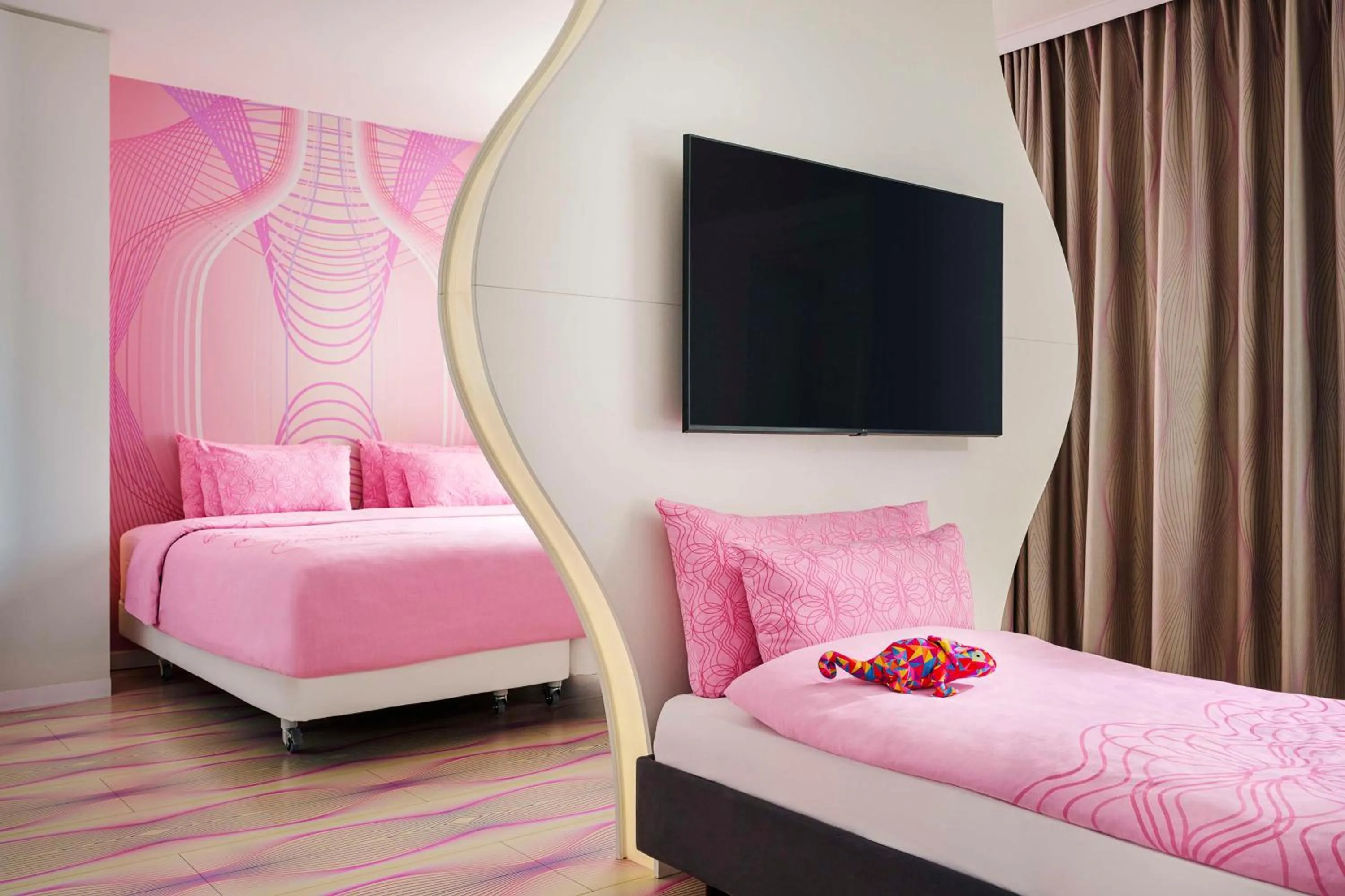 Bedroom, Bed in nhow Berlin