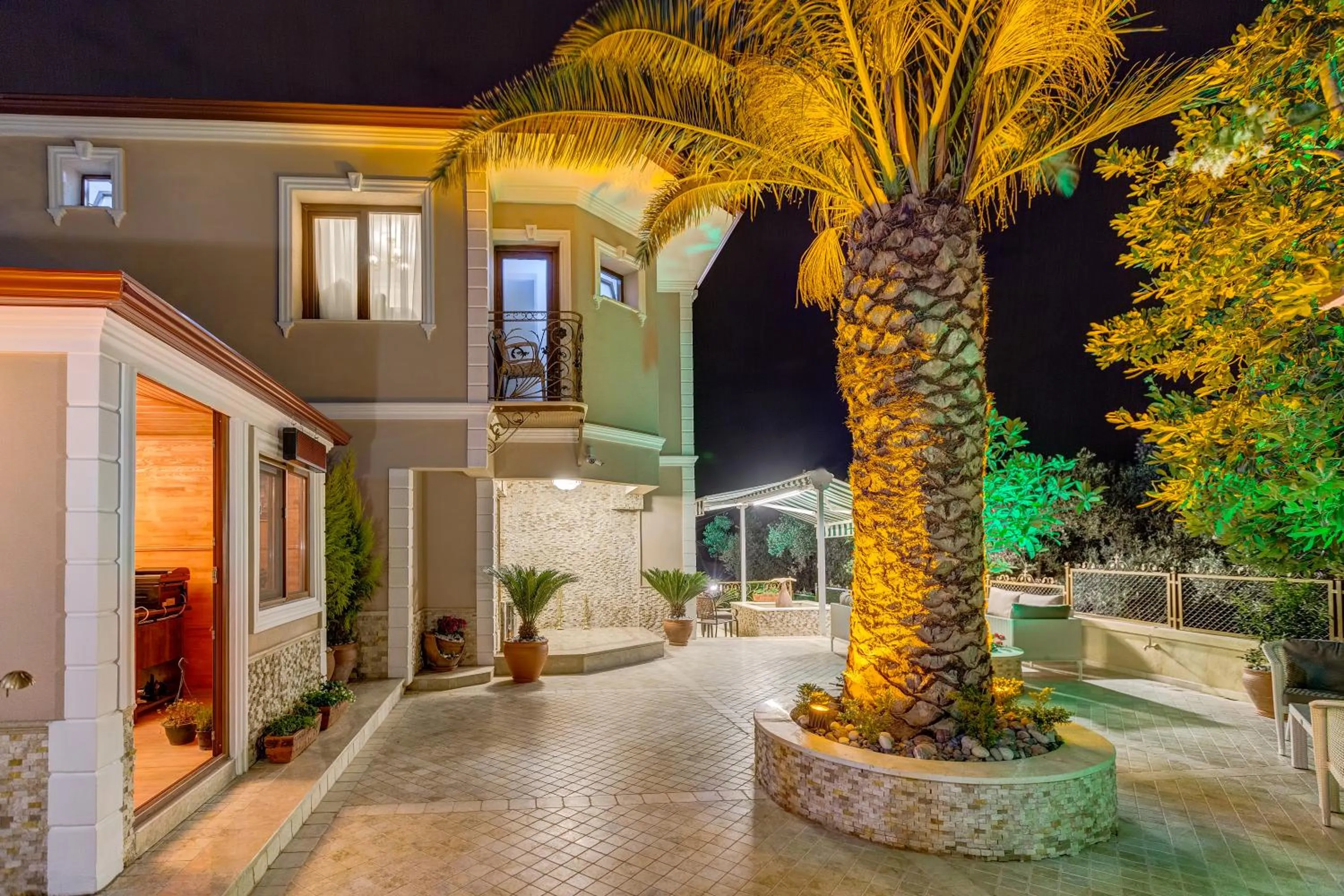 Night in Cunda Özerbey Konağı