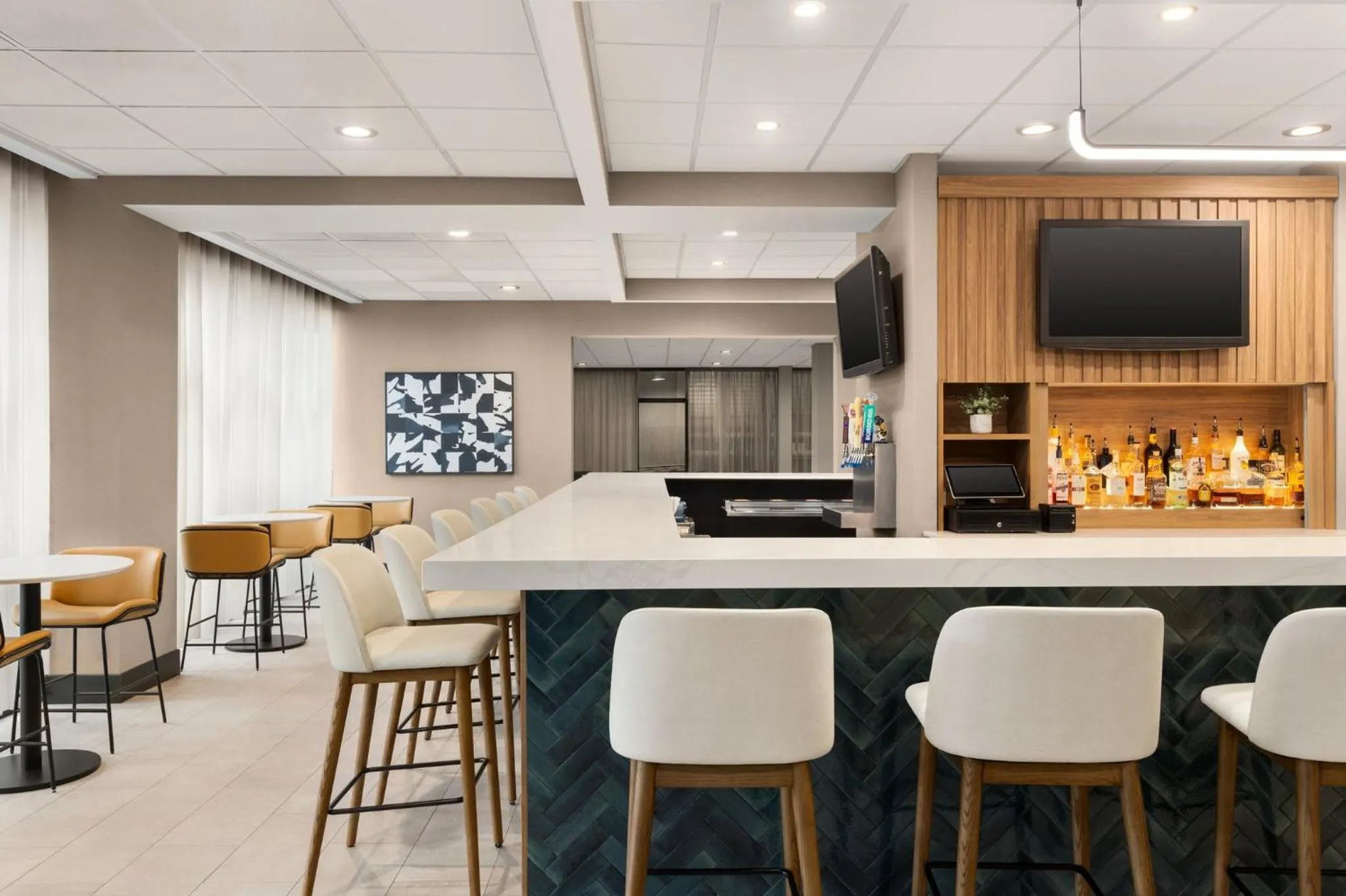 Lounge or bar in Holiday Inn Nashville Downtown - Stadium by IHG