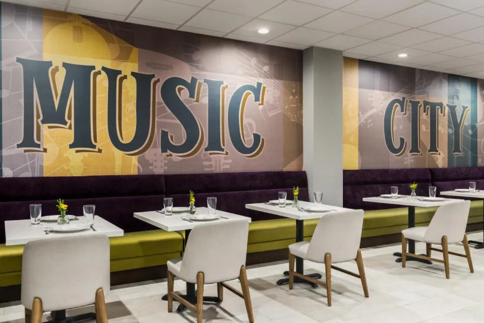 Holiday Inn Nashville Downtown - Stadium by IHG