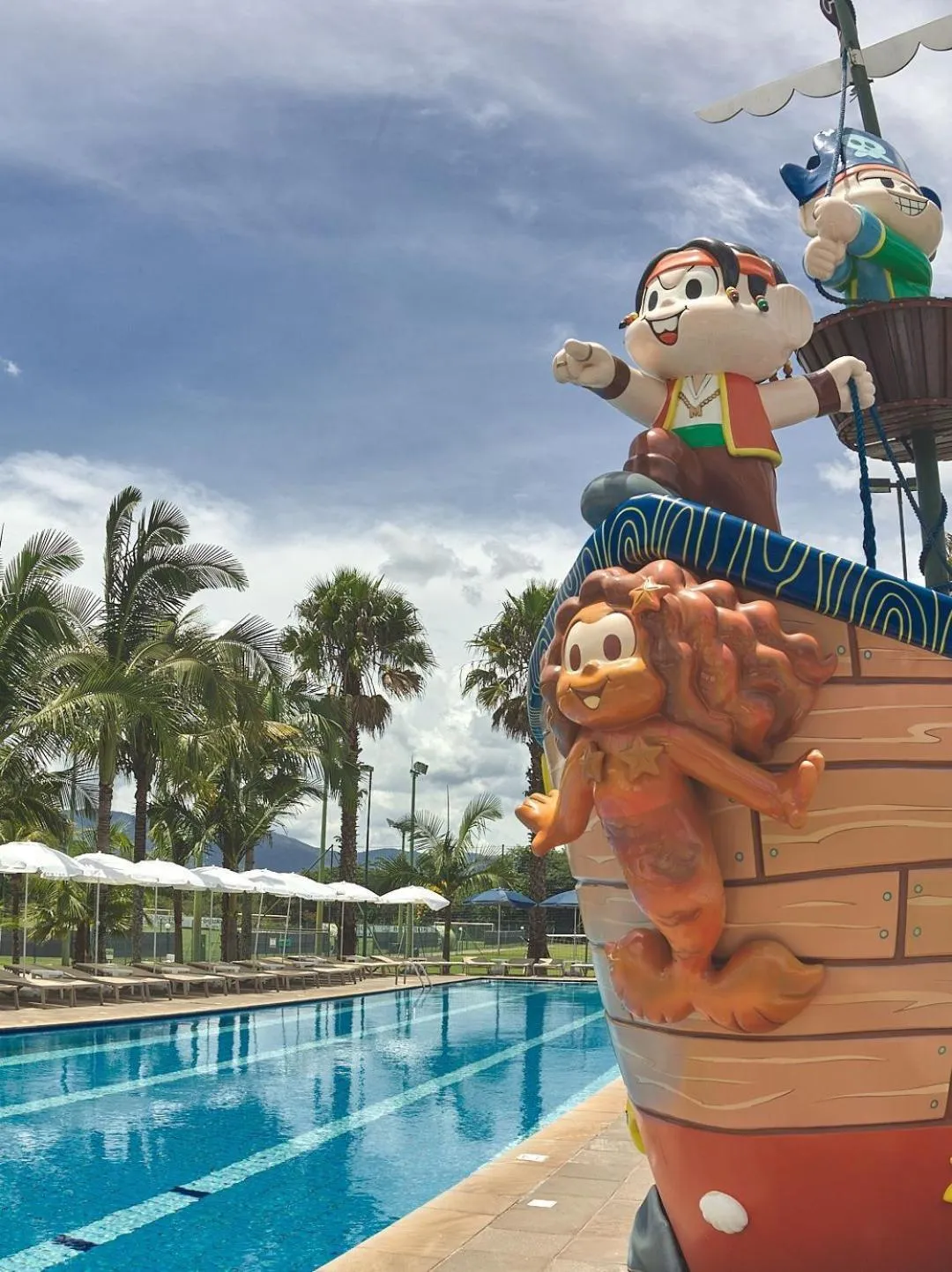 Swimming pool in Bourbon Resort Atibaia