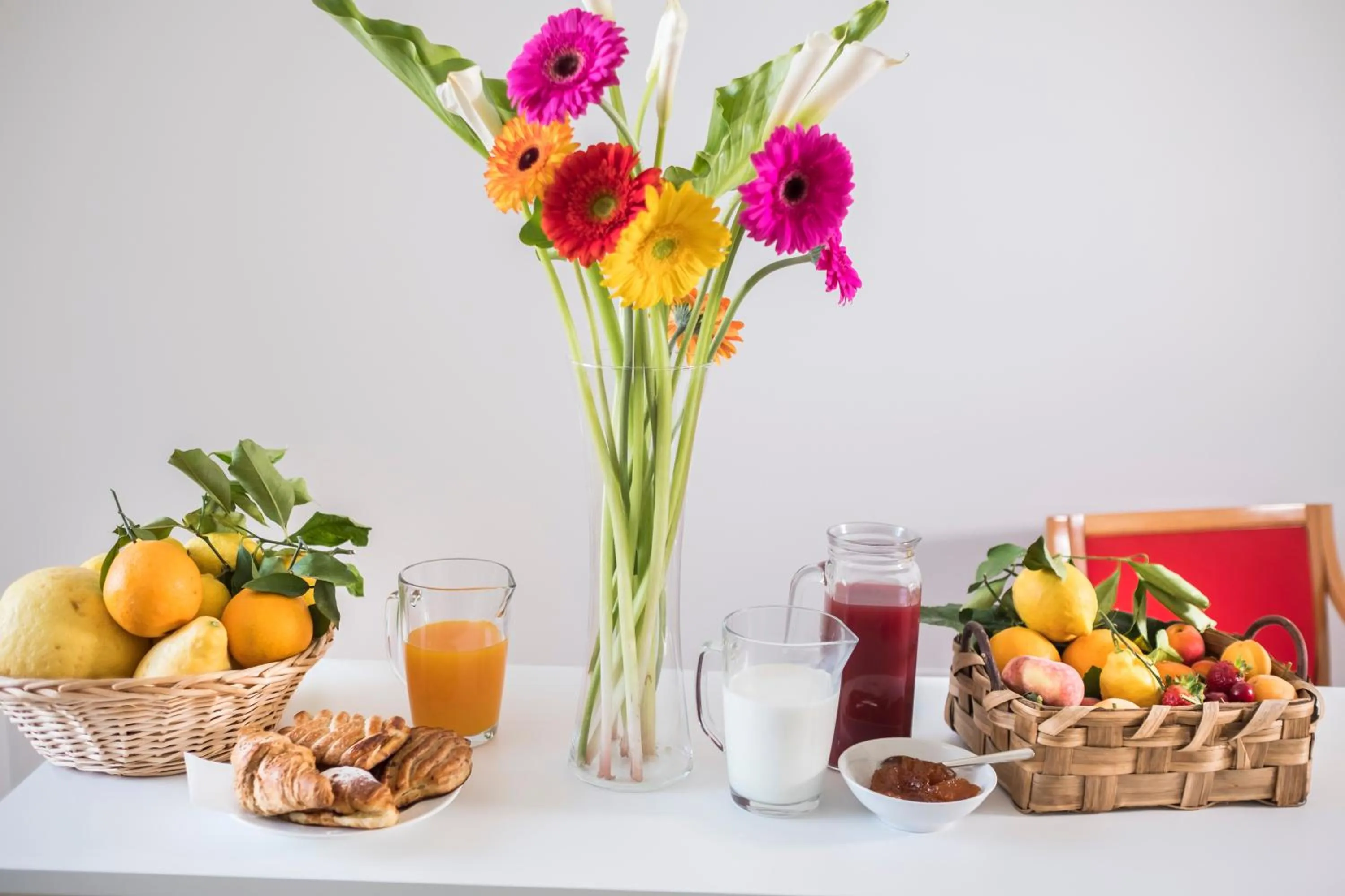 Buffet breakfast in Palazzo Della Mura