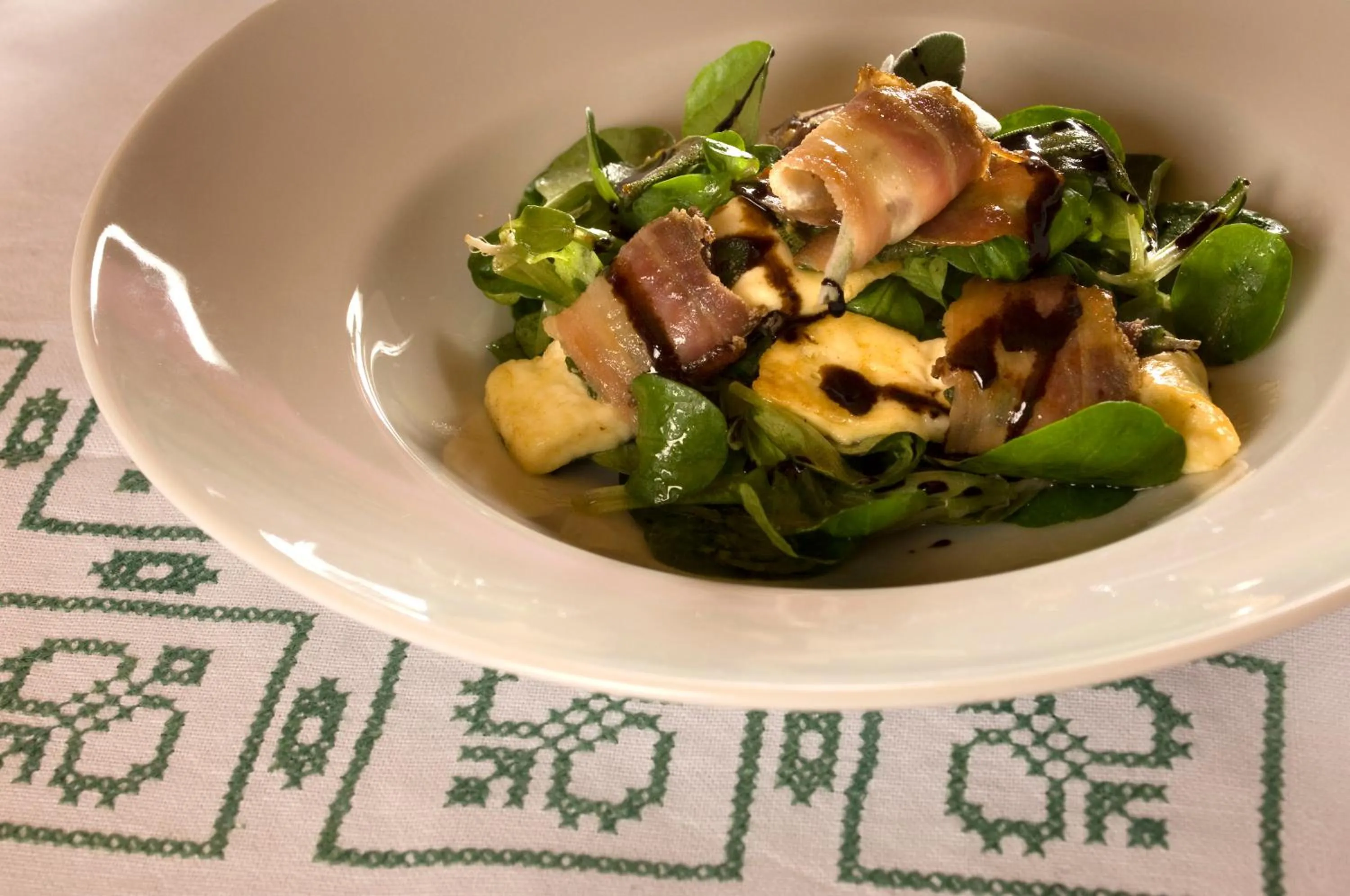 Restaurant/places to eat in Gaemsle - Rueckzugsort in den Bergen