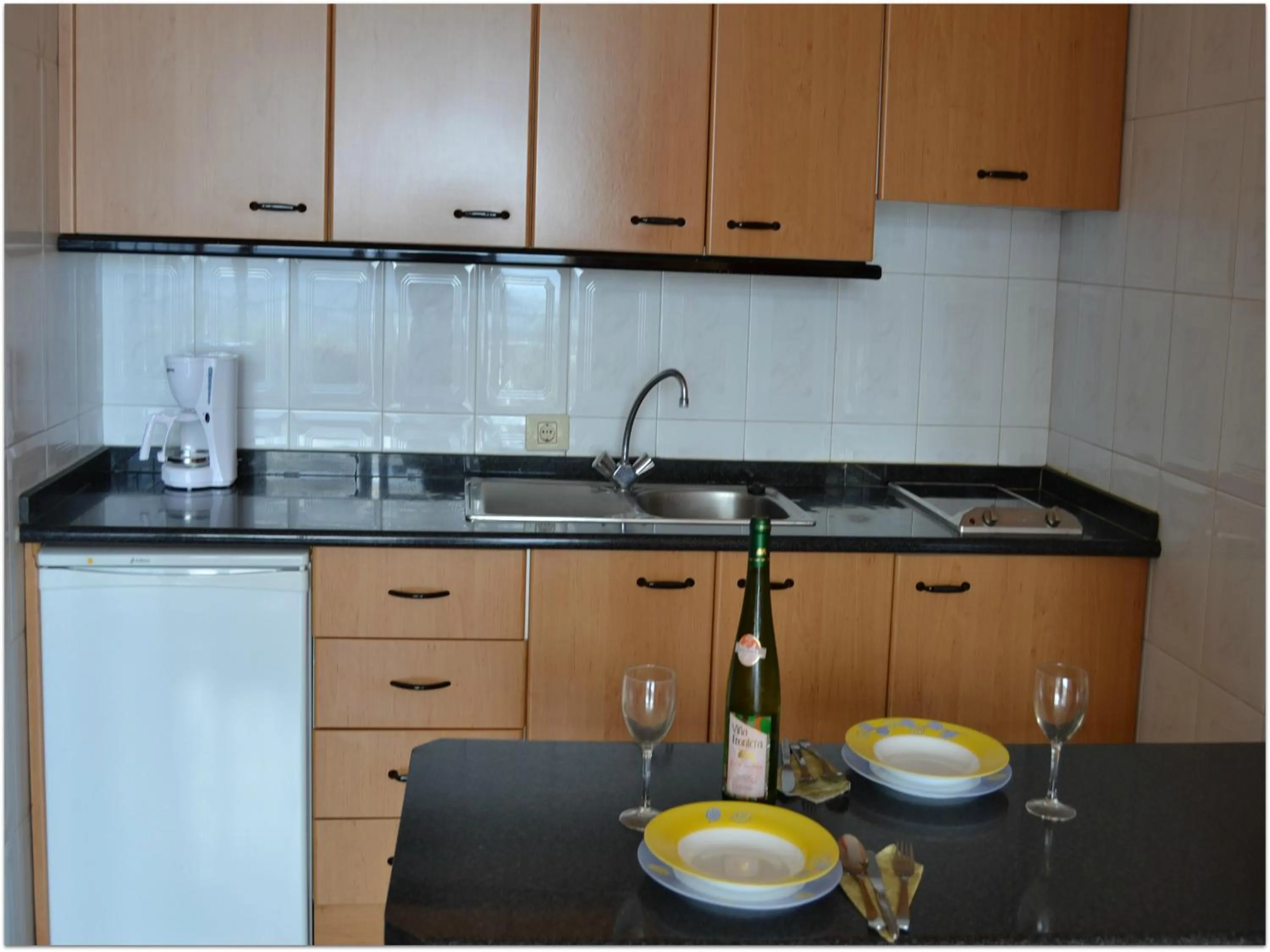 Coffee/tea facilities in Apartamentos Jucar