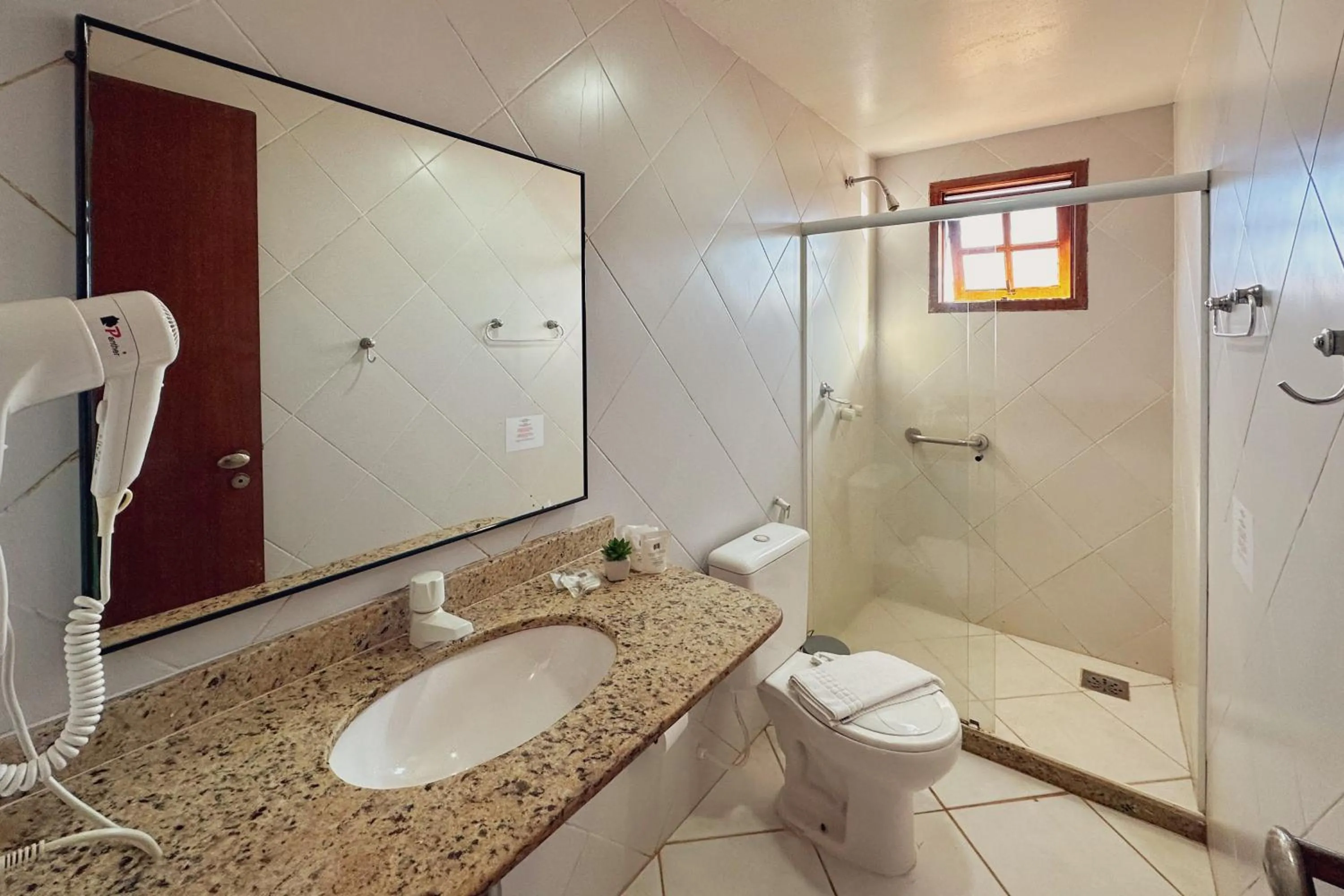 Shower in Côte D`azur Buzios