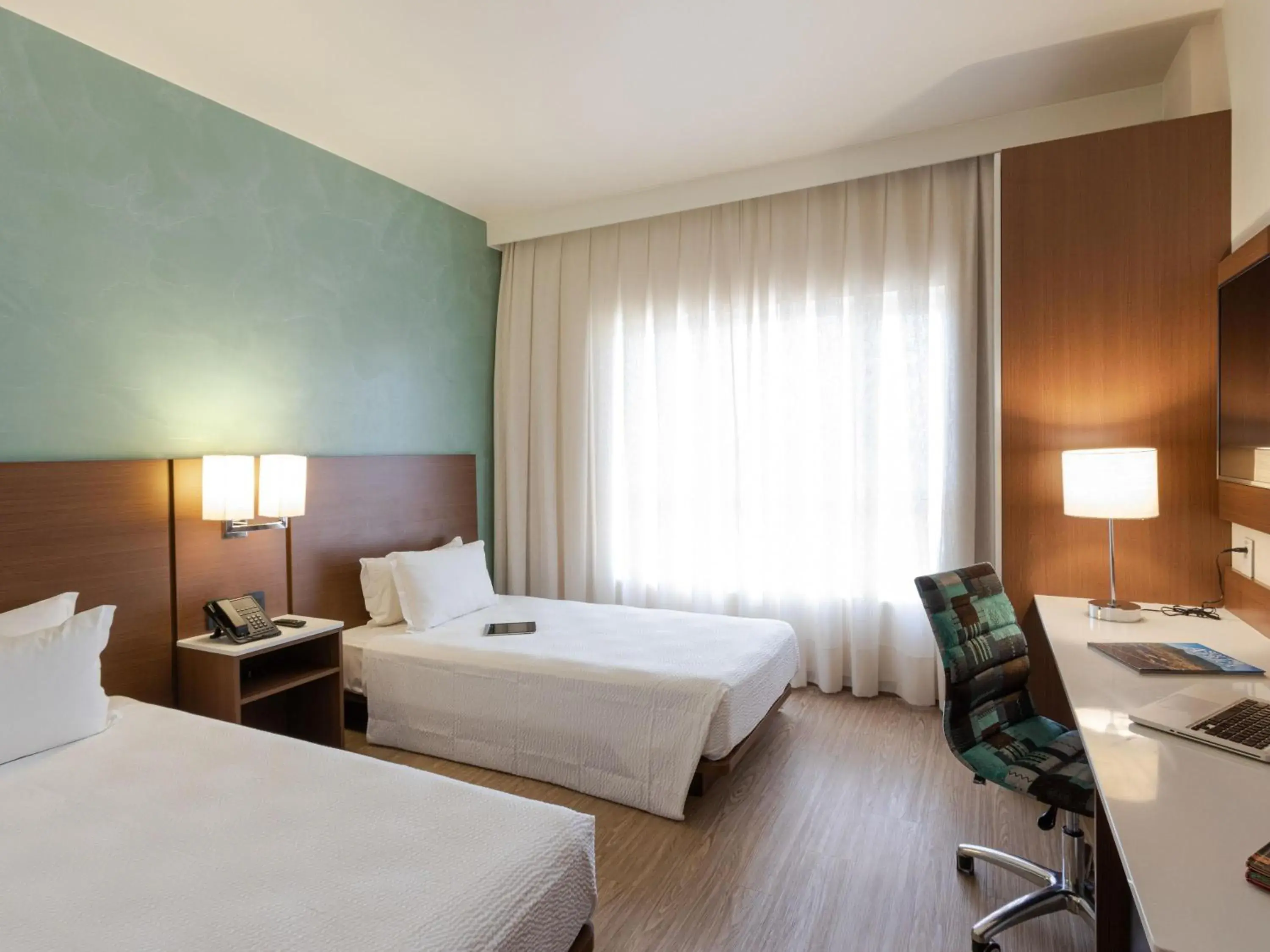 Standard Apartment with Twin Beds - single occupancy in ibis Styles Curitiba Aeroporto Standard Apartment with Twin Beds - single occupancy in ibis Styles Curitiba Aeroporto