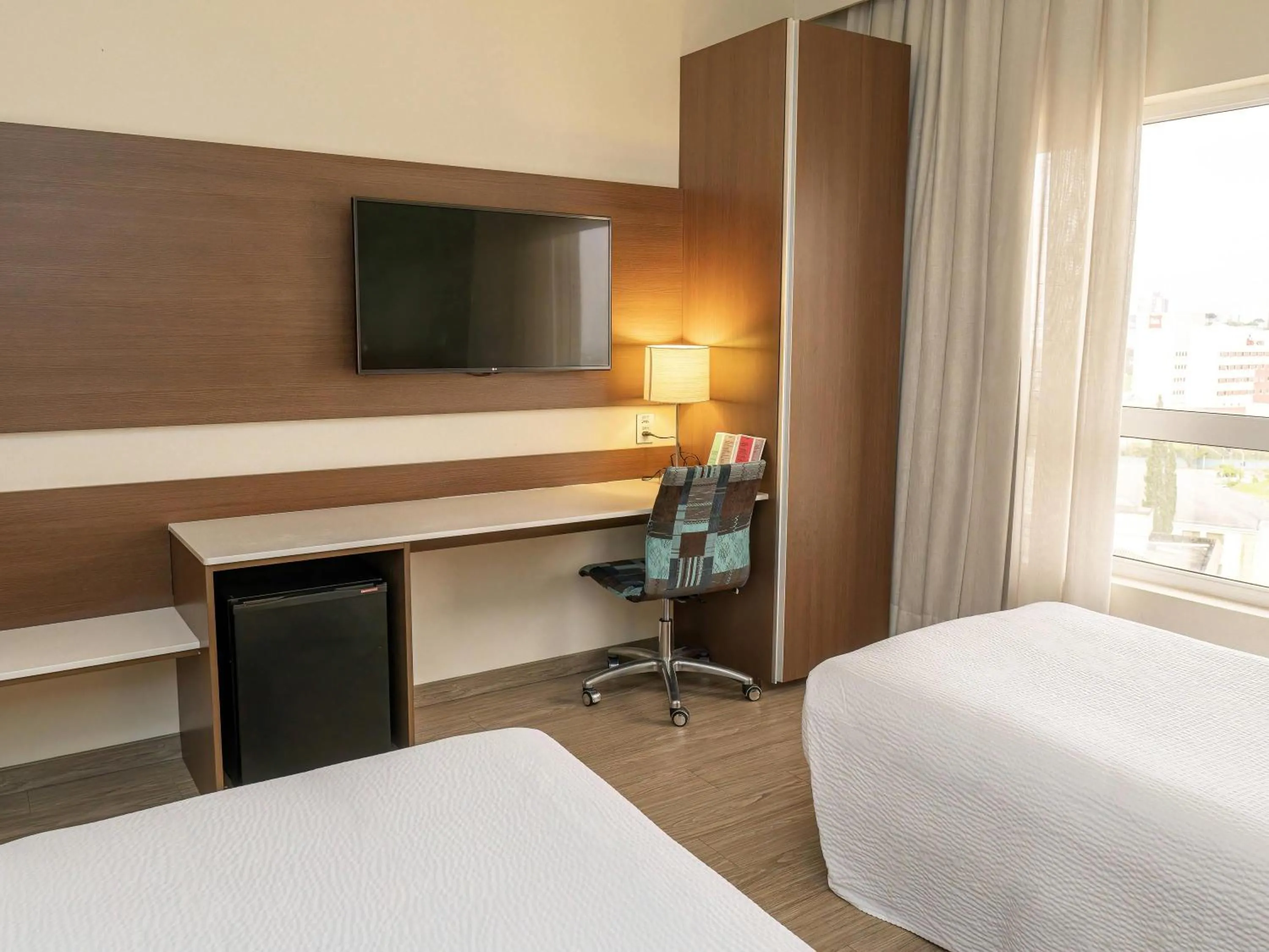 Bedroom, Bed in ibis Styles Curitiba Aeroporto