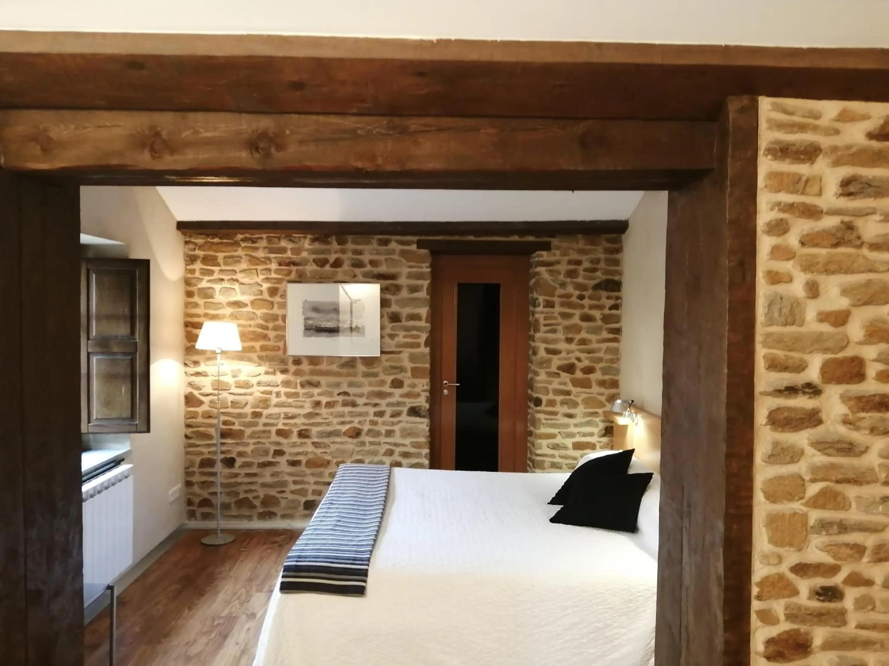 TV and multimedia, Bed in Posada Real de Las Misas