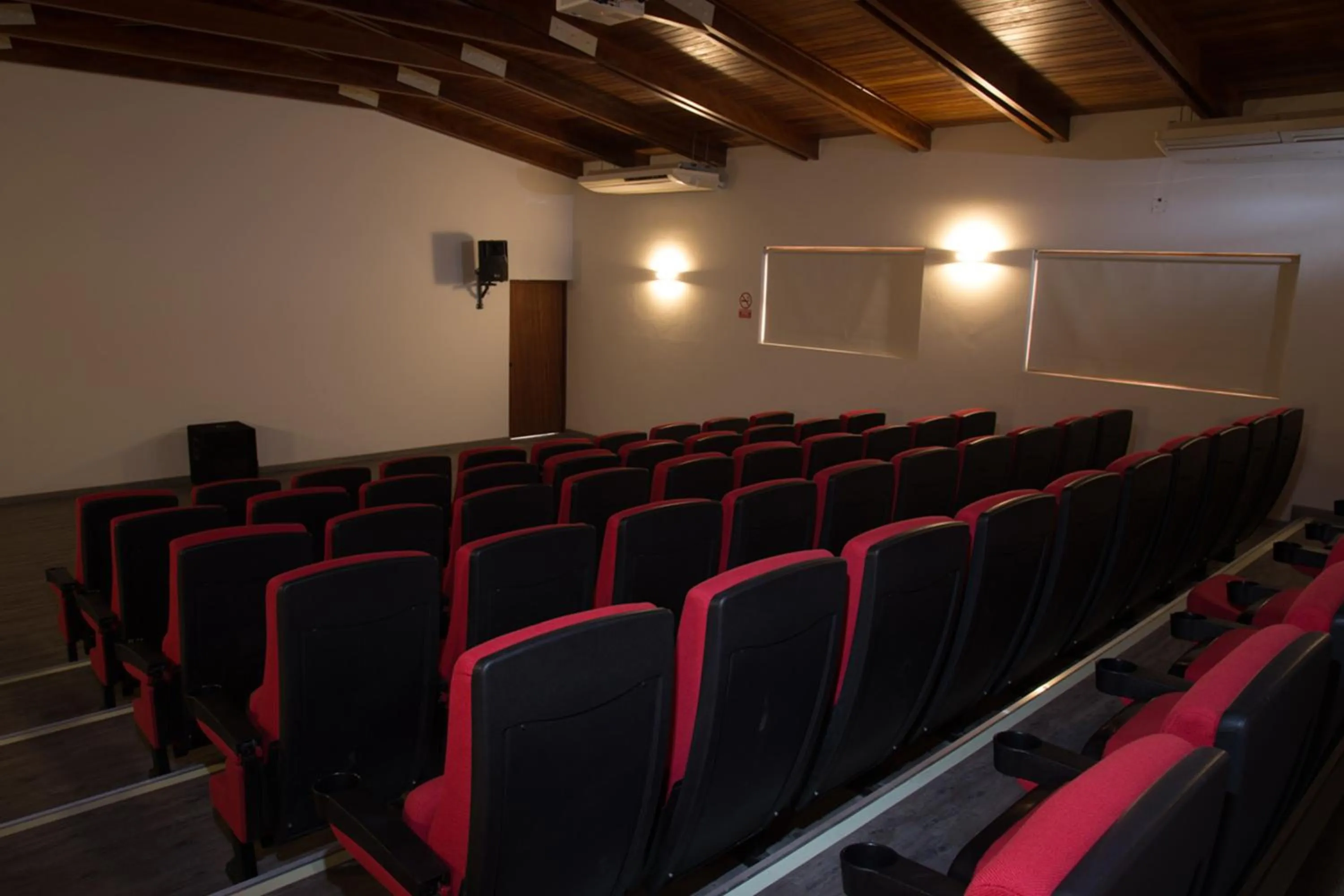 Property building in Decameron El Pueblo